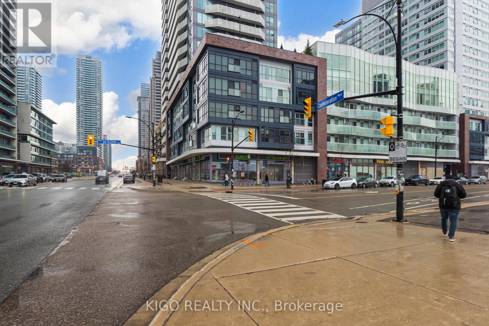 2406 - 4065 Confederation Parkway, Mississauga, Ontario  L5B 0L4 - Photo 2 - W12997776