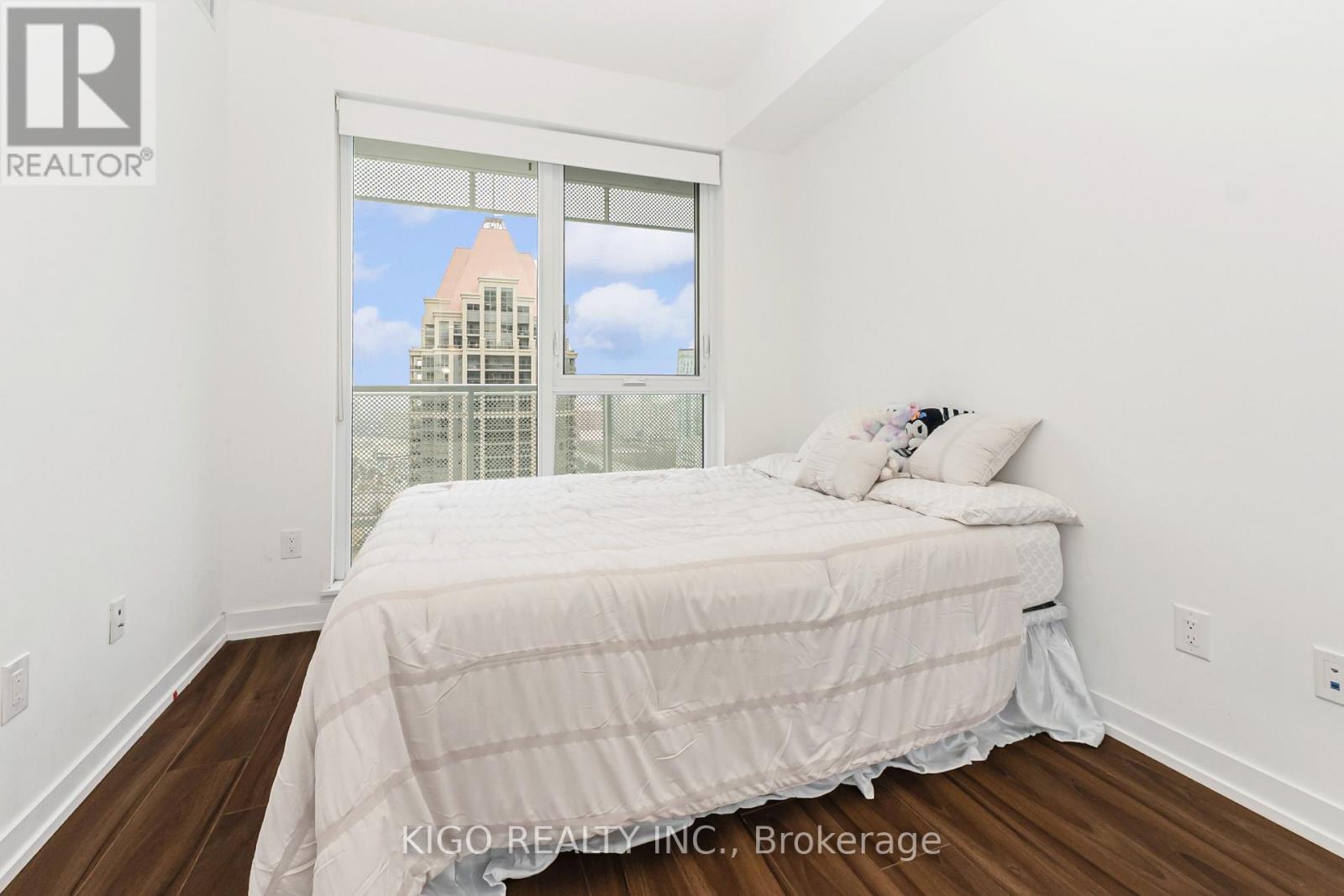 2406 - 4065 Confederation Parkway, Mississauga, Ontario  L5B 0L4 - Photo 21 - W12997776