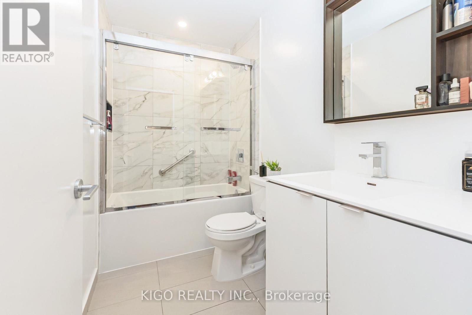 2406 - 4065 Confederation Parkway, Mississauga, Ontario  L5B 0L4 - Photo 23 - W12997776