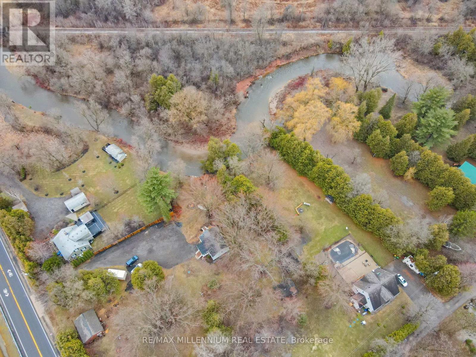2424 Olde Base Line Road, Caledon, Ontario  L7C 0J3 - Photo 22 - W12997786