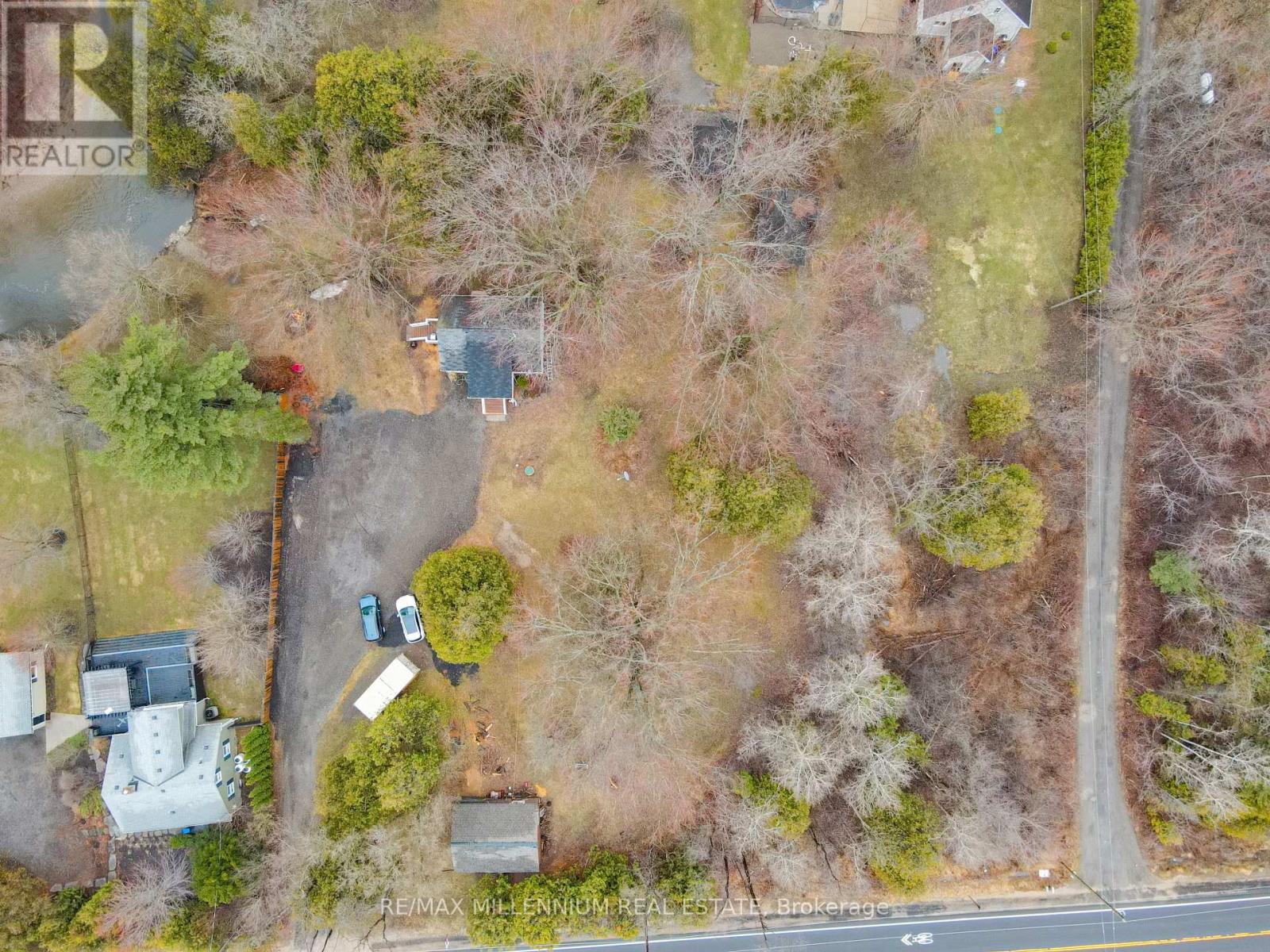 2424 Olde Base Line Road, Caledon, Ontario  L7C 0J3 - Photo 24 - W12997786