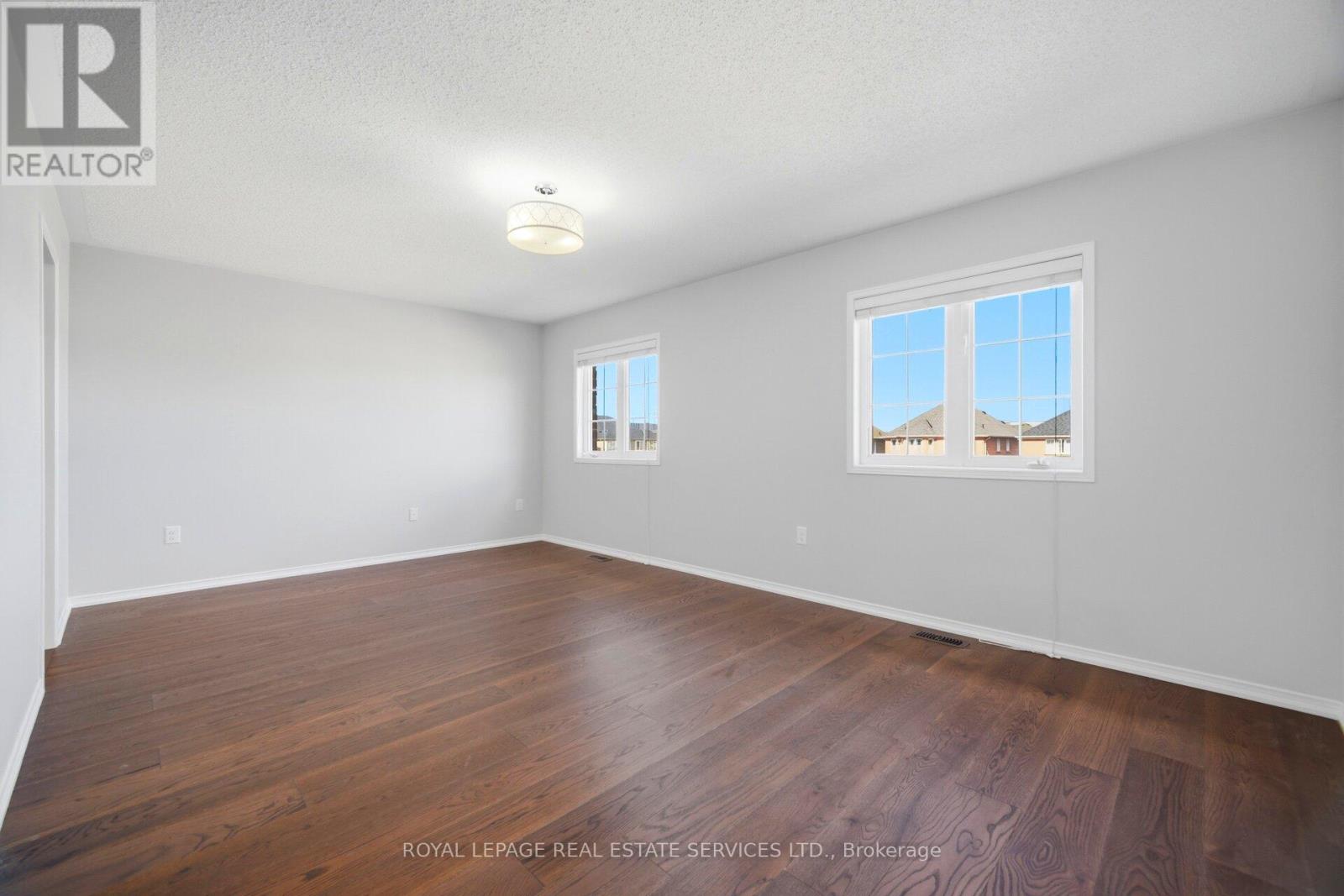 4 - 745 Farmstead Drive, Milton, Ontario  L9T 8B1 - Photo 29 - W12997802