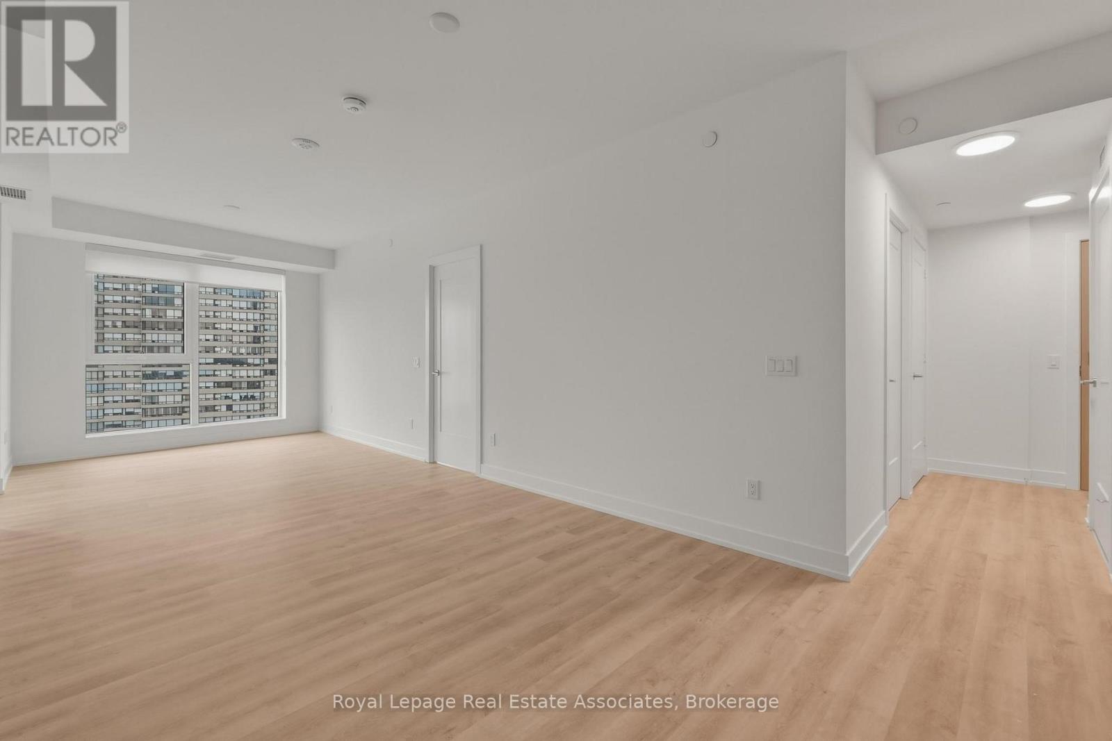 1013 - 25 Cordova Avenue, Toronto, Ontario  M9A 0E5 - Photo 5 - W12997812