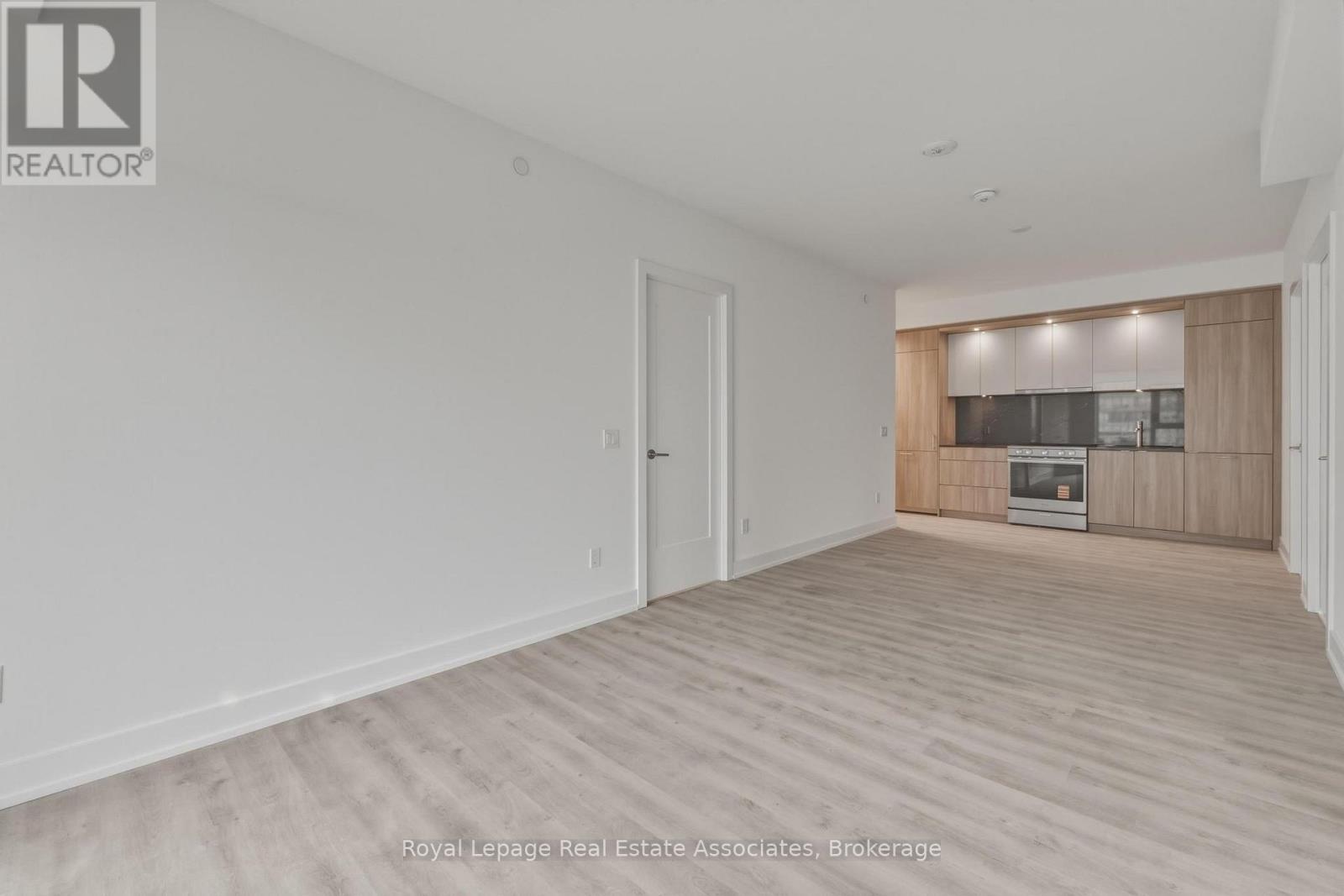 1013 - 25 Cordova Avenue, Toronto, Ontario  M9A 0E5 - Photo 6 - W12997812