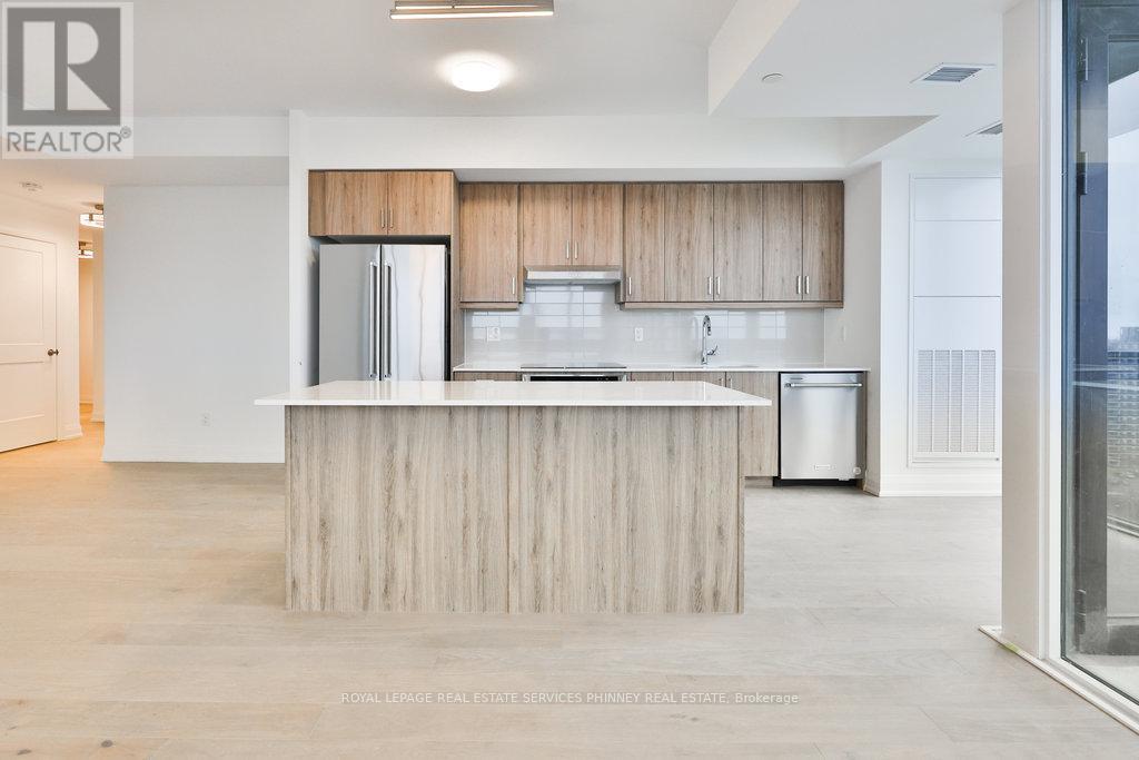 Lph 1807 - 1035 Southdown Road, Mississauga, Ontario  L5J 0A2 - Photo 10 - W12997832