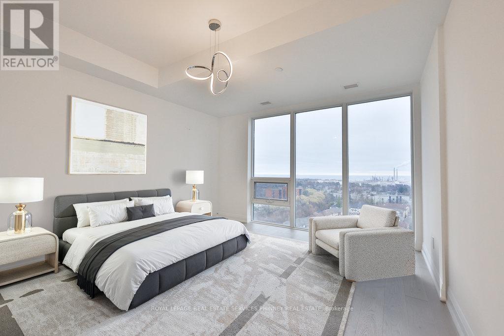 Lph 1807 - 1035 Southdown Road, Mississauga, Ontario  L5J 0A2 - Photo 14 - W12997832