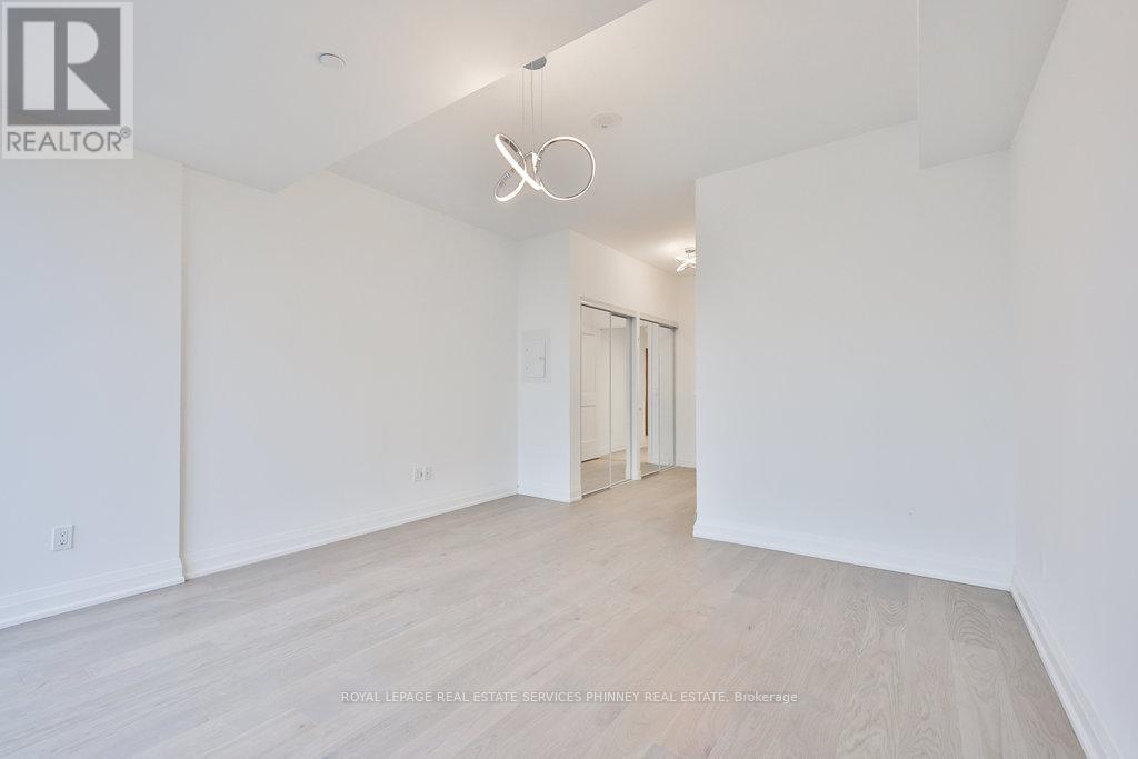 Lph 1807 - 1035 Southdown Road, Mississauga, Ontario  L5J 0A2 - Photo 16 - W12997832