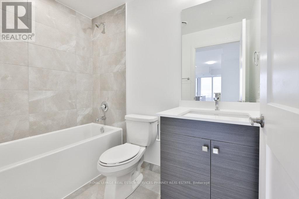 Lph 1807 - 1035 Southdown Road, Mississauga, Ontario  L5J 0A2 - Photo 24 - W12997832