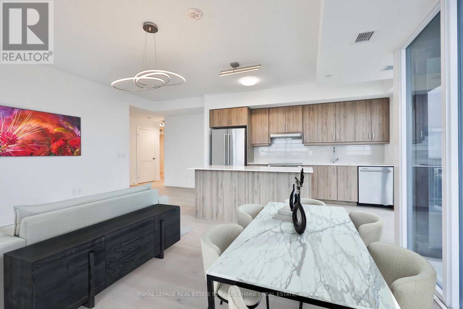 Lph 1807 - 1035 Southdown Road, Mississauga, Ontario  L5J 0A2 - Photo 8 - W12997832