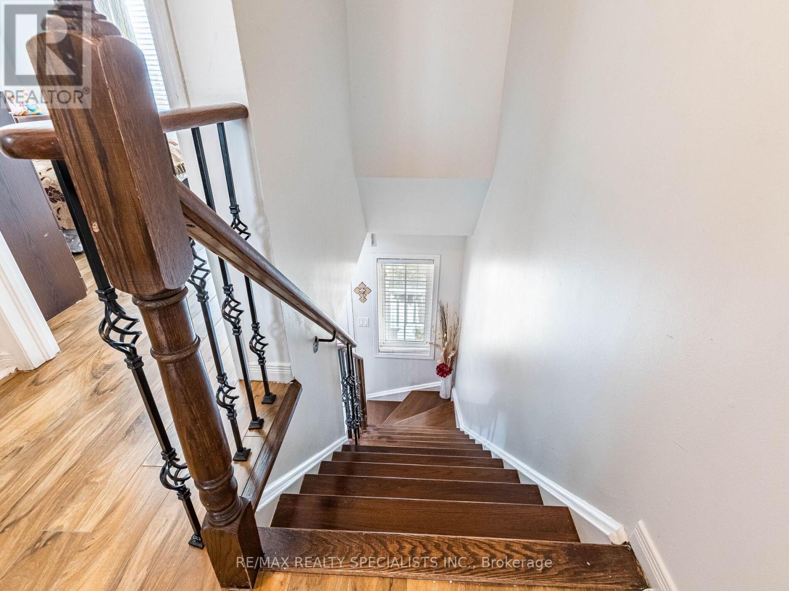 73 Zia Dodda Crescent, Brampton, Ontario L6P 1J6 - Photo 17 - W12997836