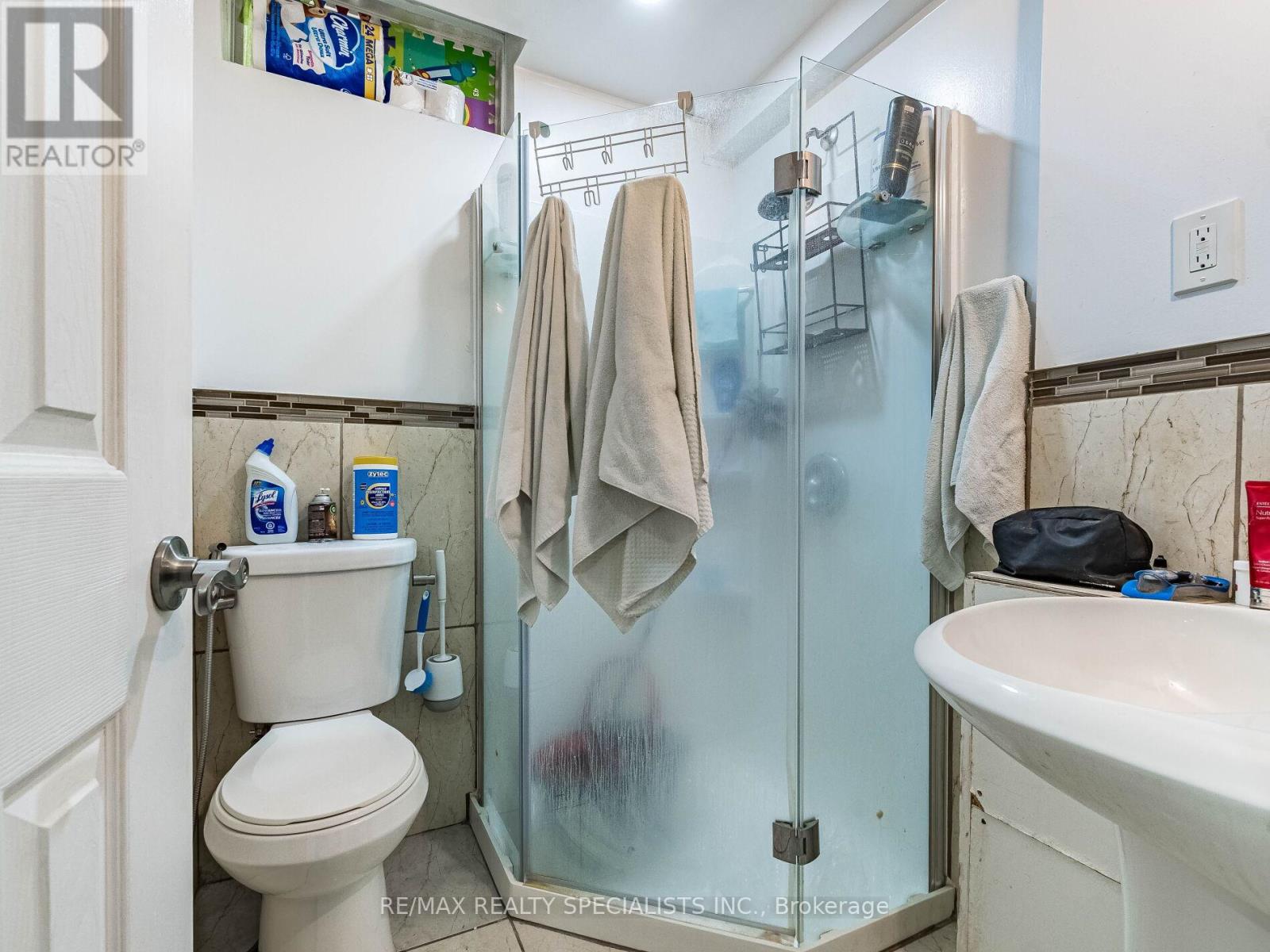 73 Zia Dodda Crescent, Brampton, Ontario L6P 1J6 - Photo 32 - W12997836
