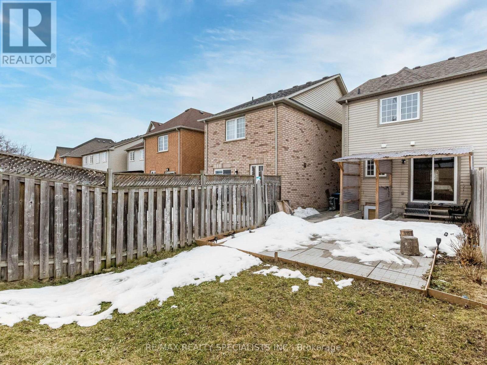73 Zia Dodda Crescent, Brampton, Ontario L6P 1J6 - Photo 39 - W12997836