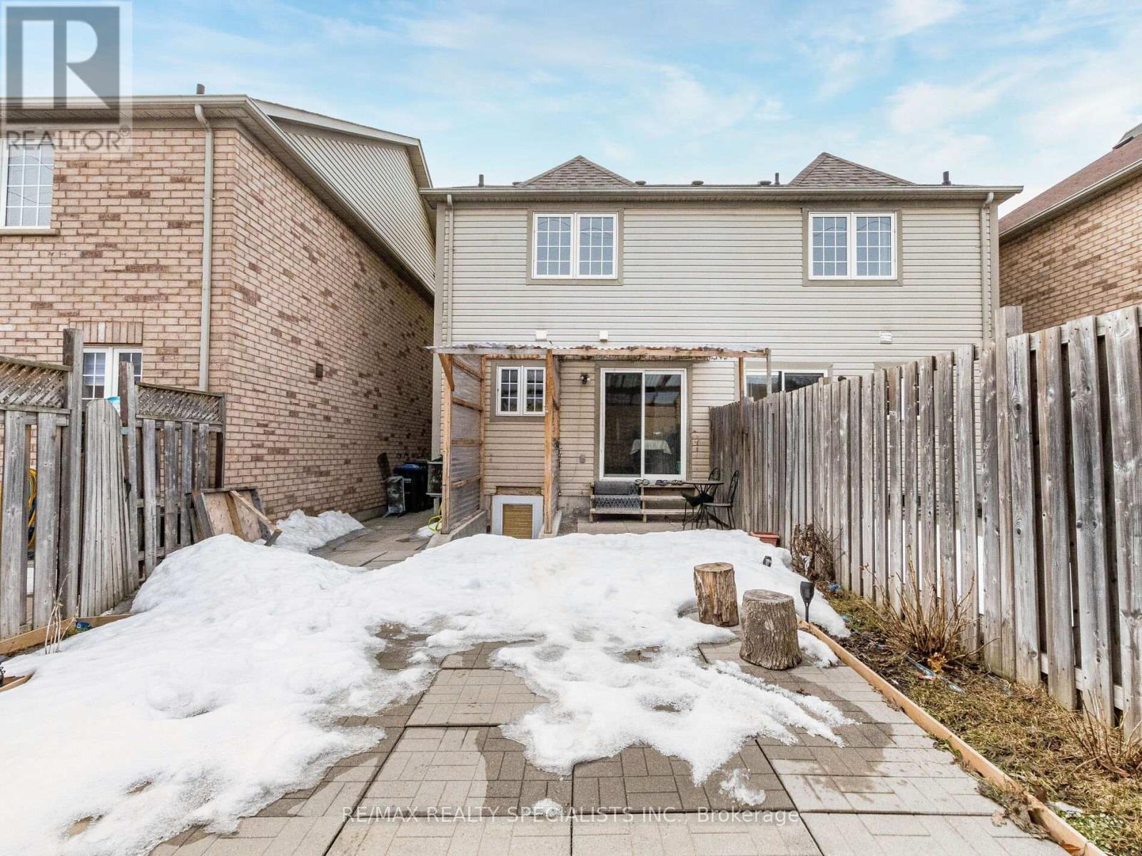 73 Zia Dodda Crescent, Brampton, Ontario L6P 1J6 - Photo 41 - W12997836
