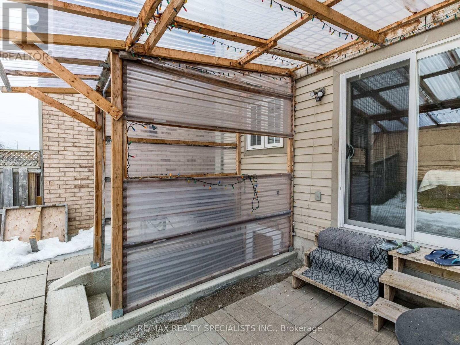 73 Zia Dodda Crescent, Brampton, Ontario L6P 1J6 - Photo 44 - W12997836