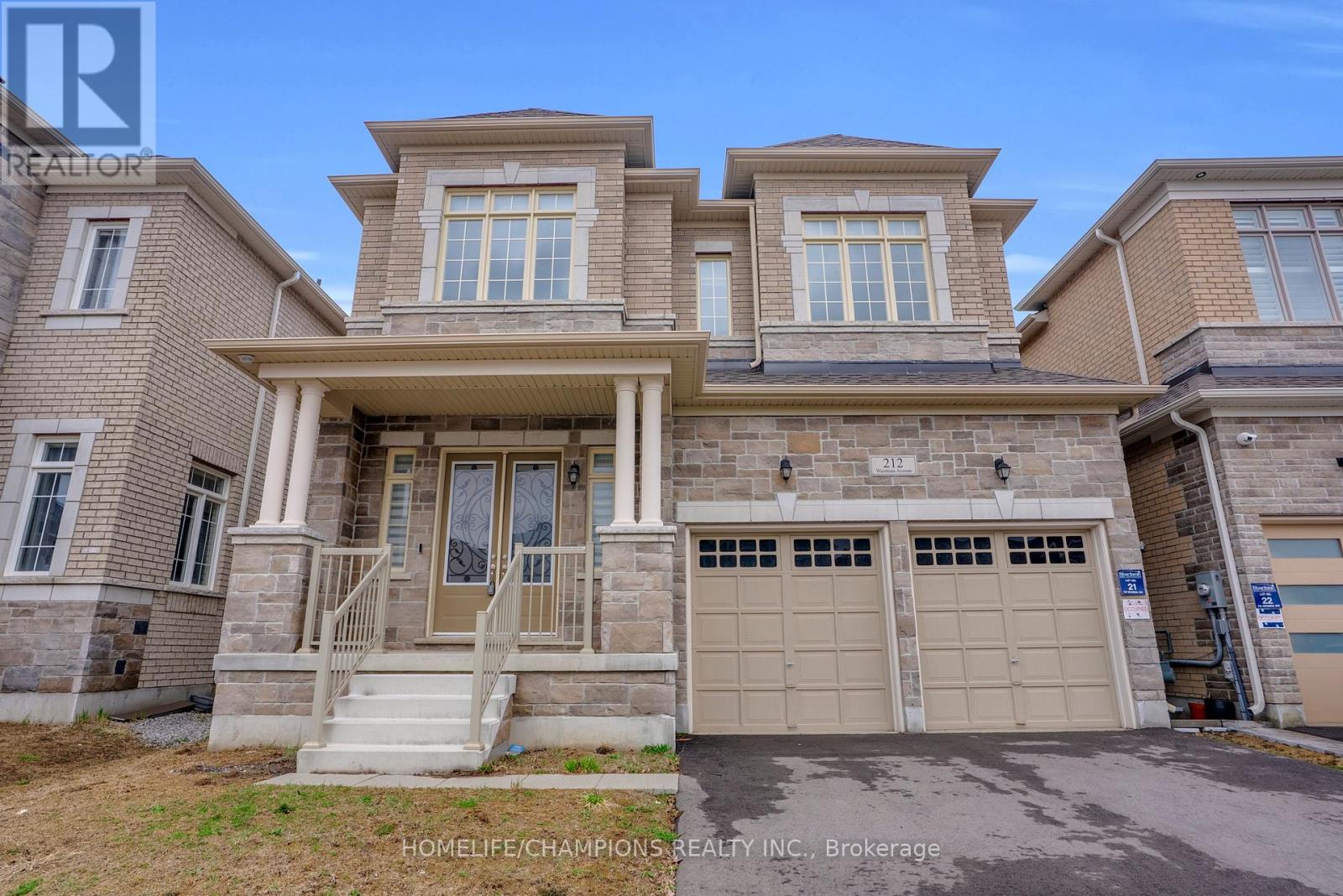212 Wesmina Avenue, Whitchurch-Stouffville, Ontario L4A 5A2 - Photo 2 - N12966122