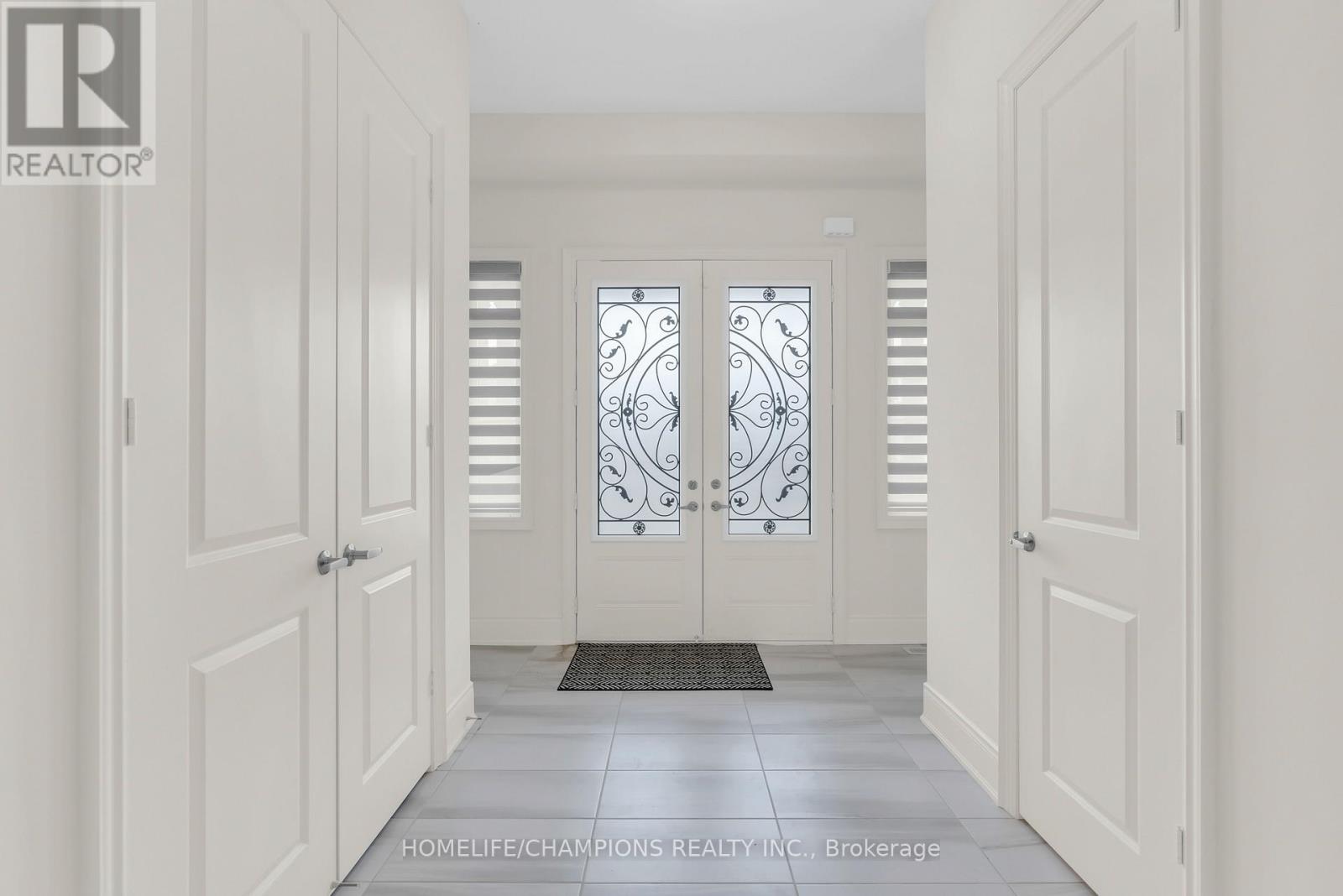 212 Wesmina Avenue, Whitchurch-Stouffville, Ontario L4A 5A2 - Photo 6 - N12966122