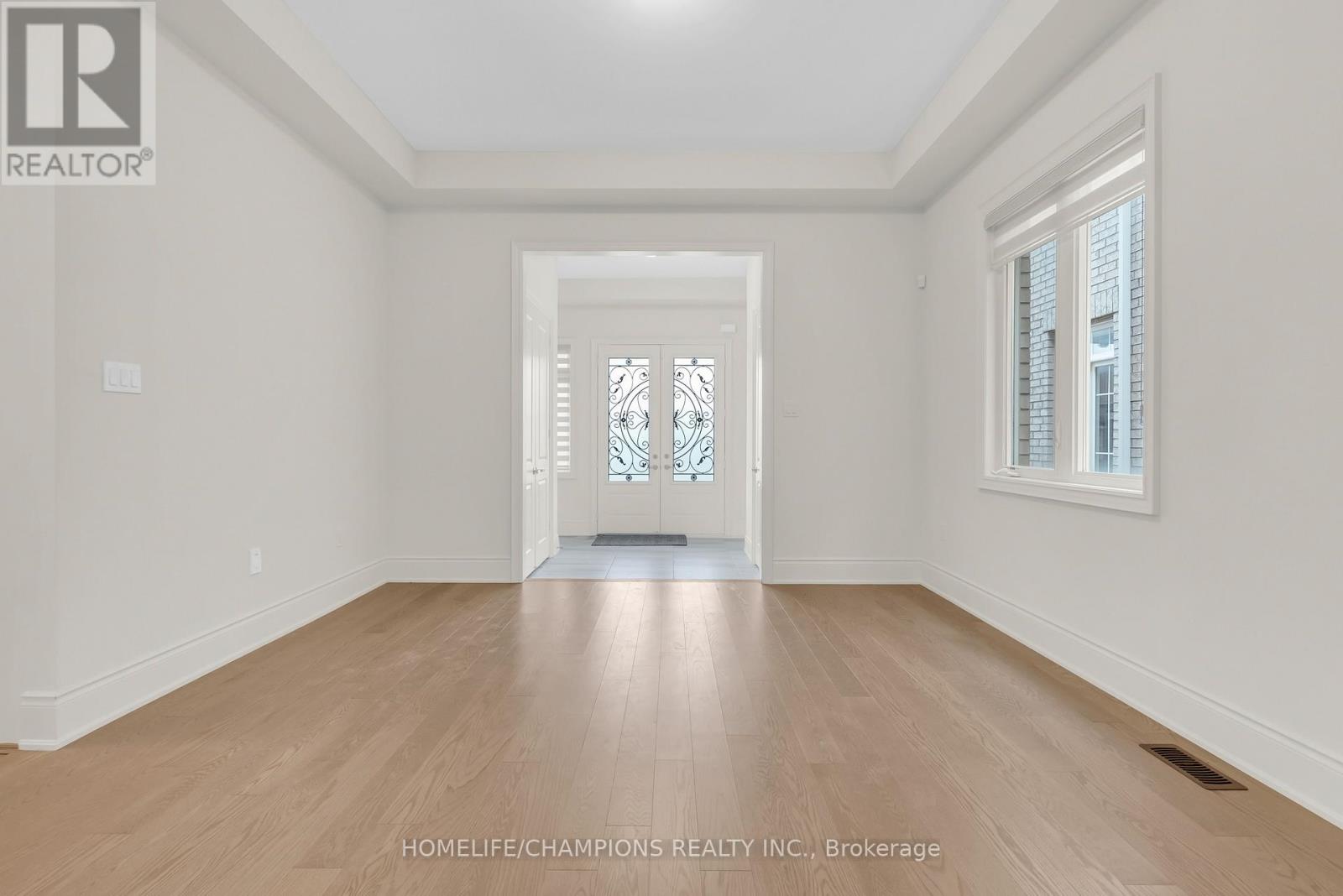 212 Wesmina Avenue, Whitchurch-Stouffville, Ontario L4A 5A2 - Photo 8 - N12966122