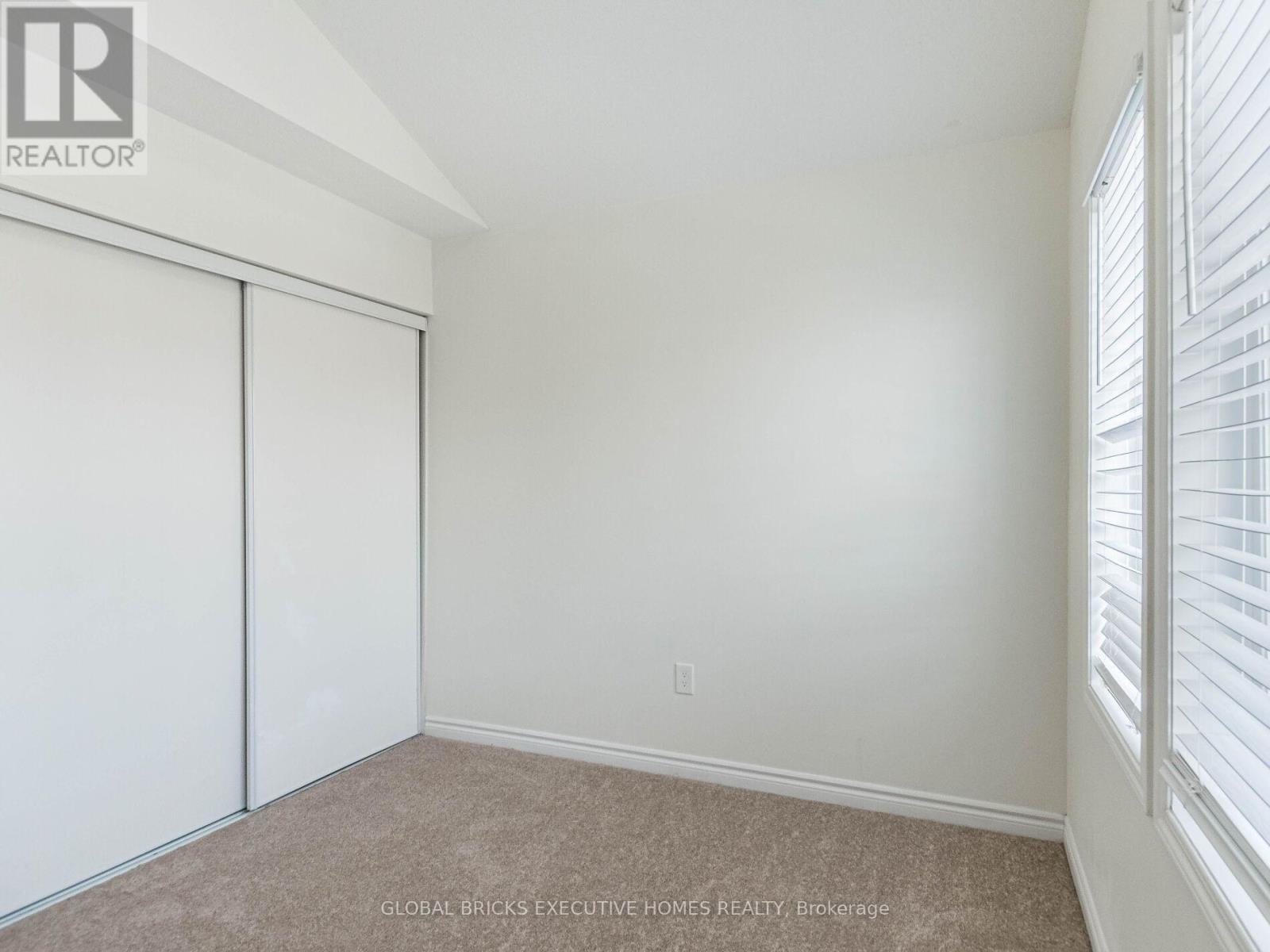 108 Frost Court, Milton, Ontario  L9E 1G4 - Photo 38 - W12793830