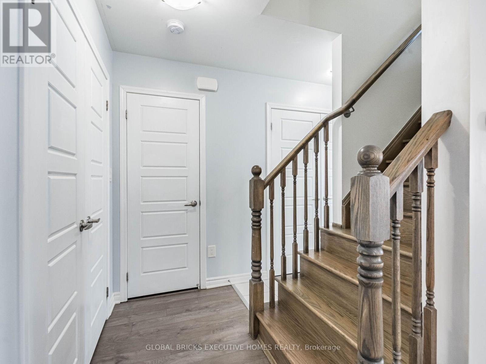 108 Frost Court, Milton, Ontario  L9E 1G4 - Photo 27 - W12793830