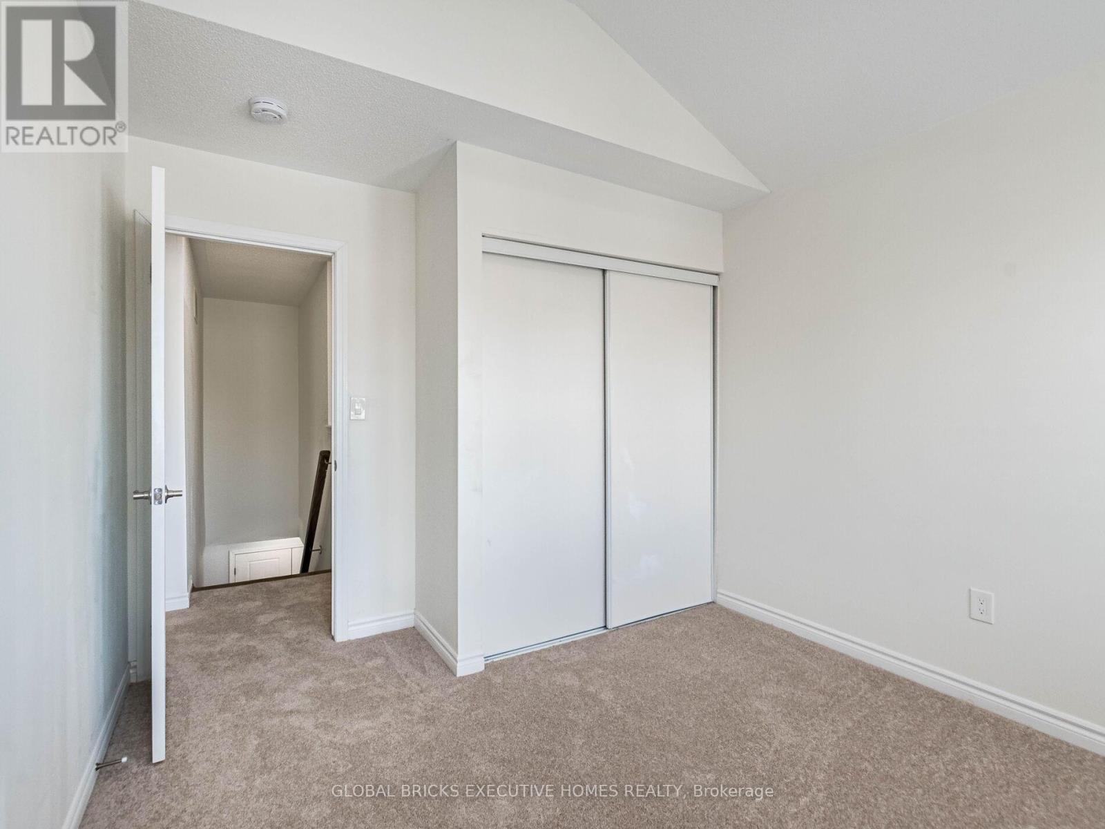 108 Frost Court, Milton, Ontario  L9E 1G4 - Photo 39 - W12793830