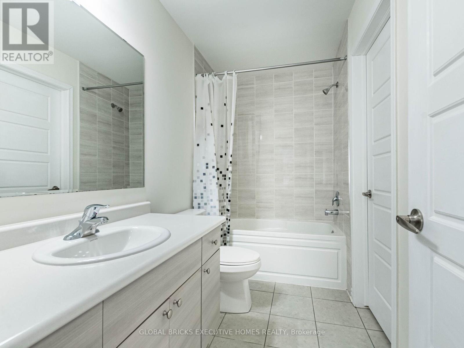 108 Frost Court, Milton, Ontario  L9E 1G4 - Photo 31 - W12793830