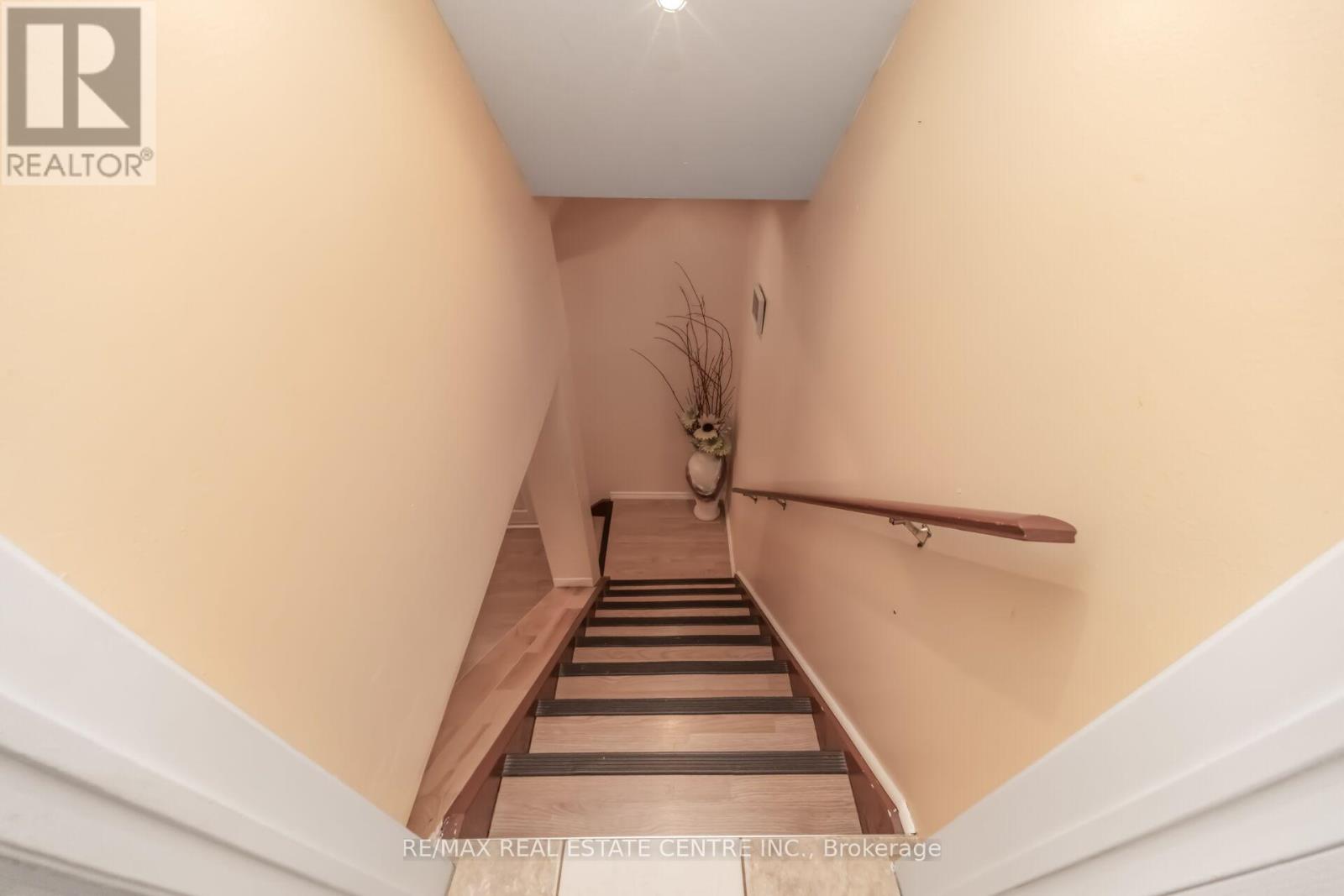 22 Mistycreek Crescent, Brampton, Ontario  L7A 3E8 - Photo 37 - W12990384