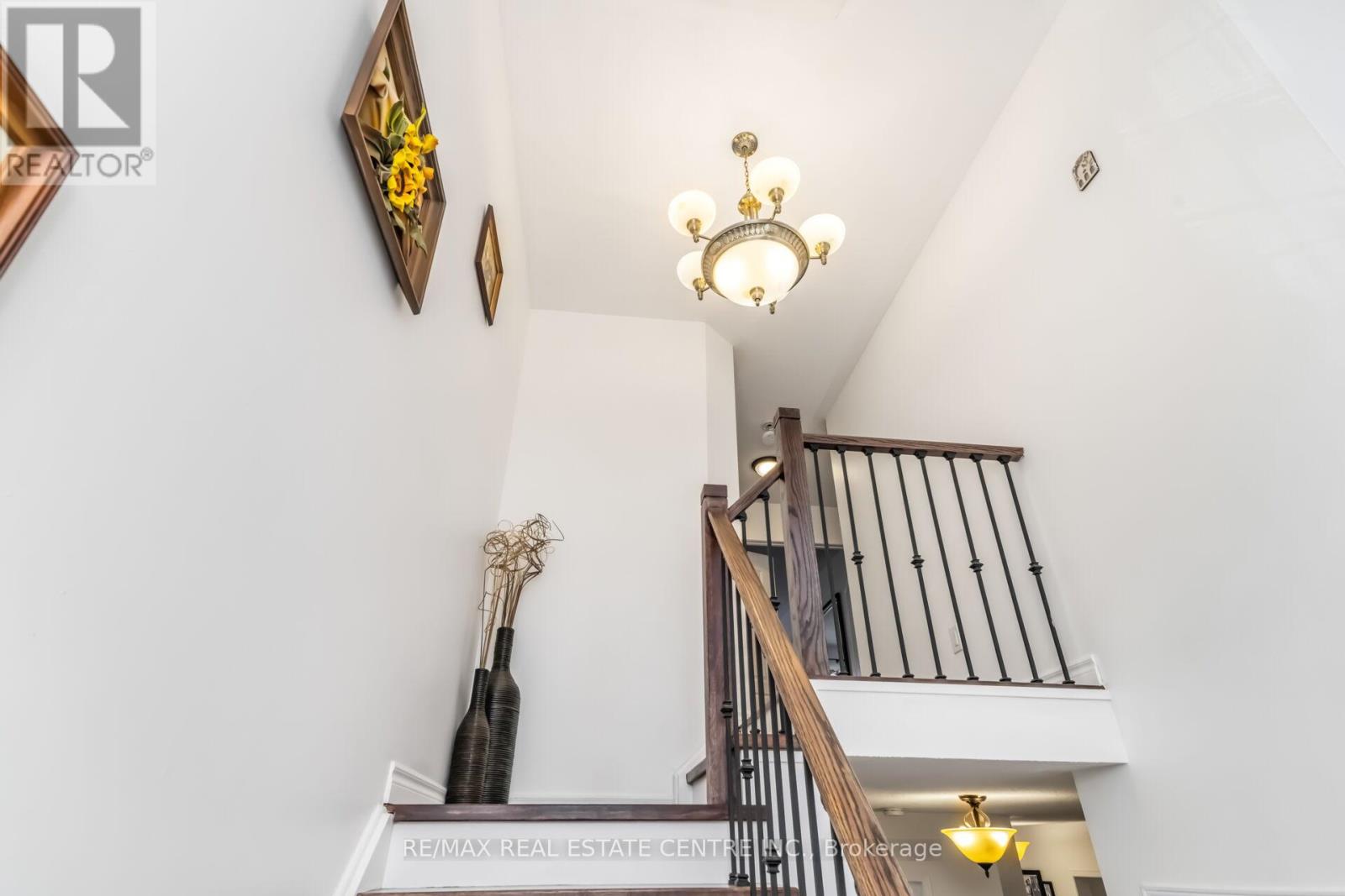 22 Mistycreek Crescent, Brampton, Ontario  L7A 3E8 - Photo 21 - W12990384