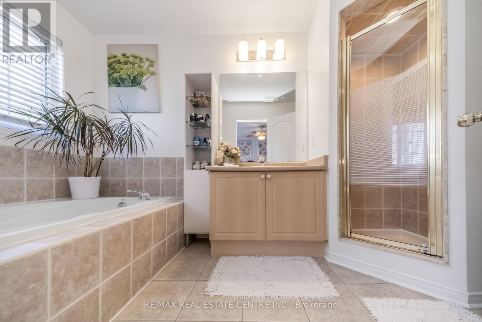 22 Mistycreek Crescent, Brampton, Ontario  L7A 3E8 - Photo 26 - W12990384