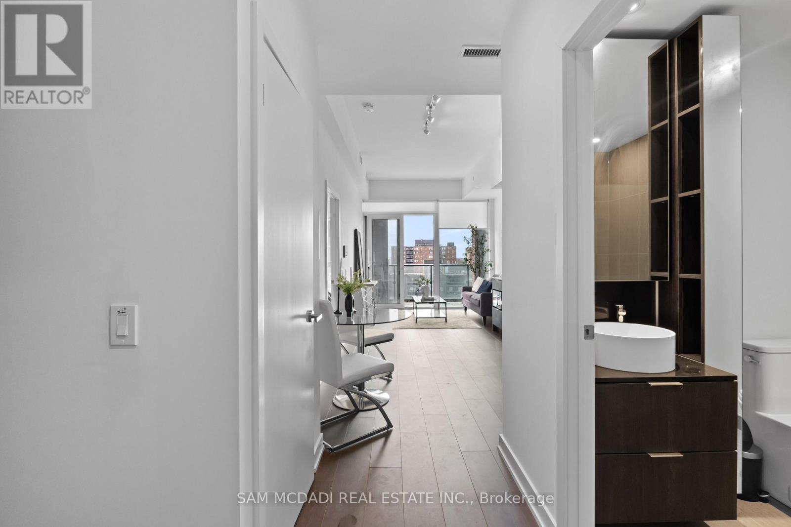 813 - 28 Ann Street, Mississauga, Ontario  L5G 0E1 - Photo 6 - W12997398