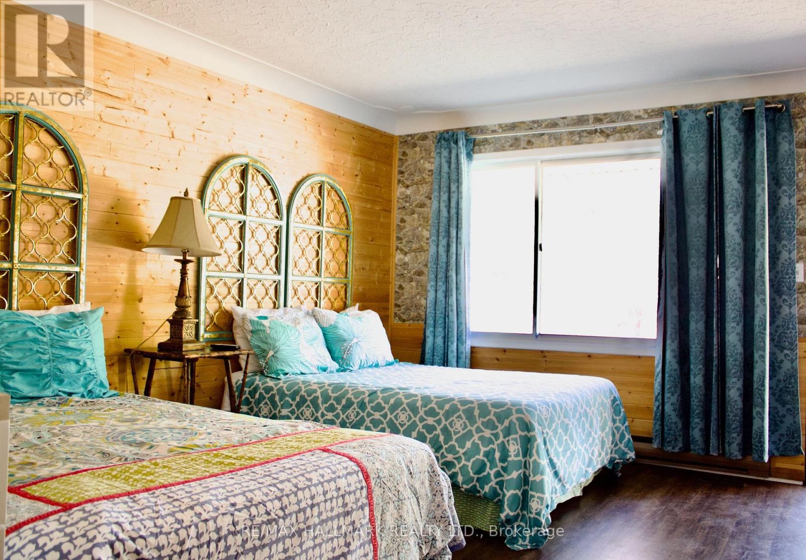 122 Ridgeway Road, Fort Erie, Ontario  L0S 1B0 - Photo 13 - X12965298