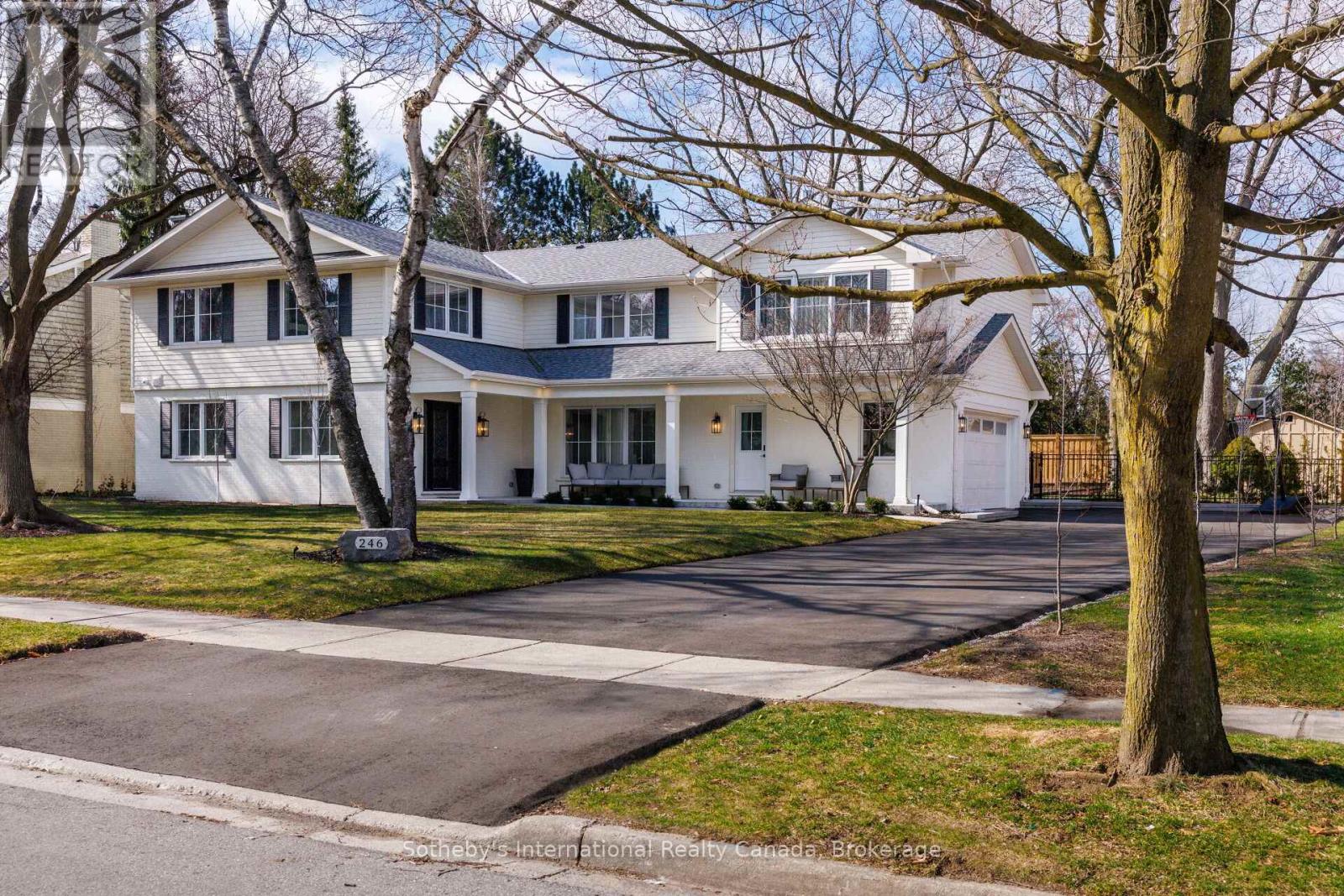 246 Cairncroft Road, Oakville, Ontario  L6J 4M3 - Photo 3 - W12997872