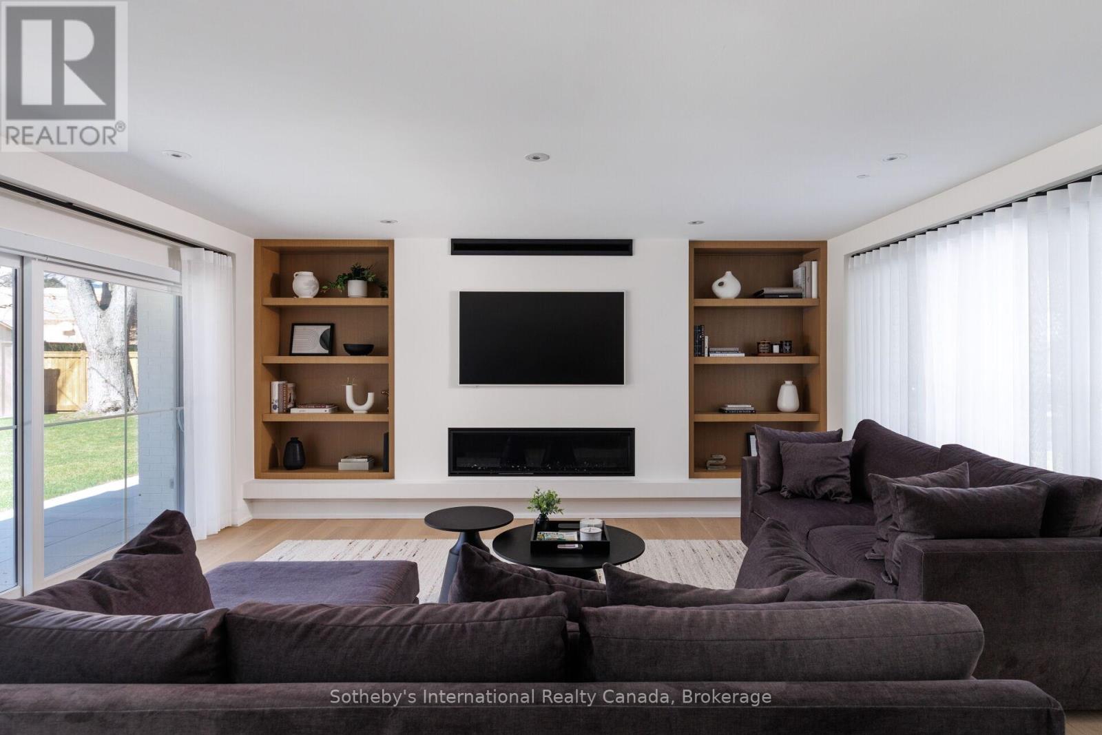 246 Cairncroft Road, Oakville, Ontario  L6J 4M3 - Photo 8 - W12997872