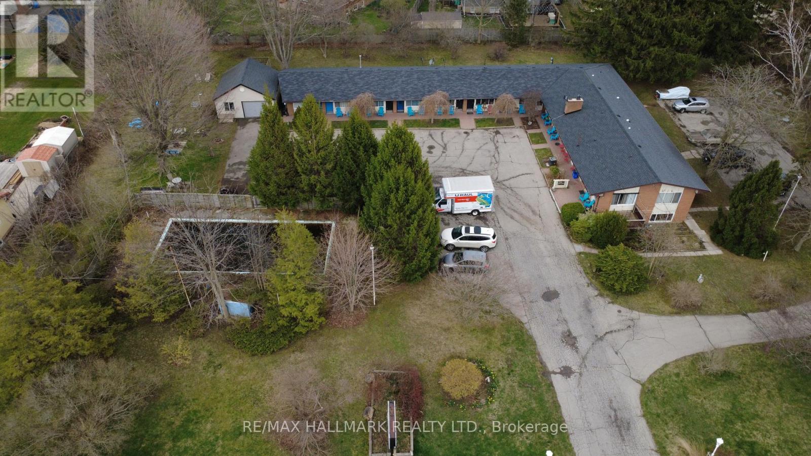 122 Ridgeway Road, Fort Erie, Ontario  L0S 1B0 - Photo 2 - X12965298