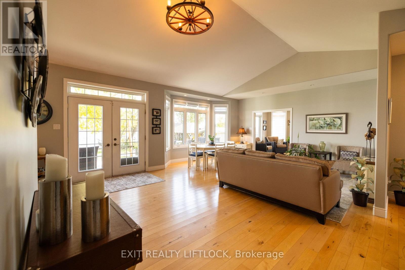 129 Stinson's Bay Road, Kawartha Lakes, Ontario K0M 1N0 - Photo 6 - X12927678