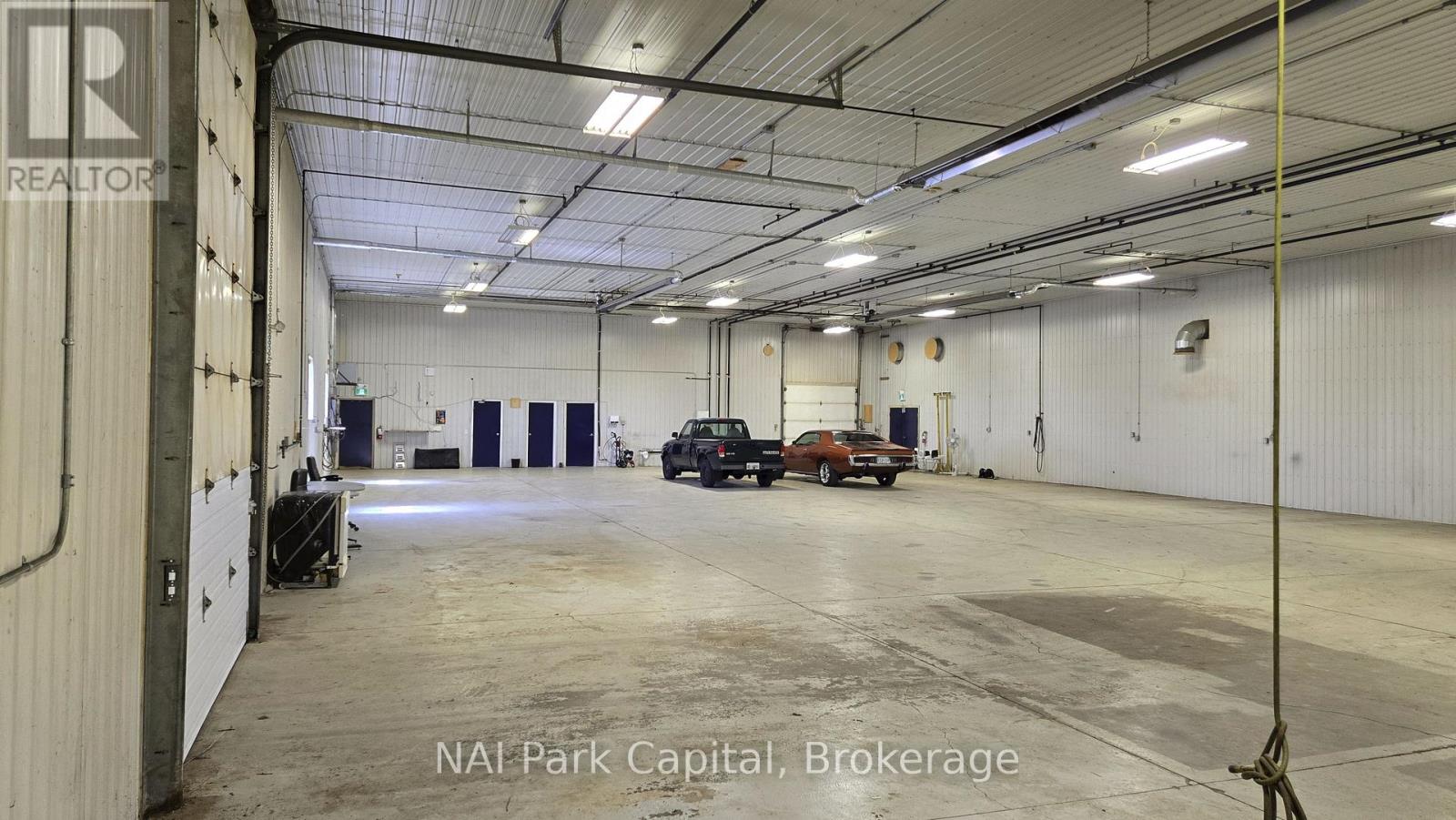 594 Glengarry Crescent, Centre Wellington, Ontario  N1M 2W7 - Photo 10 - X12997874