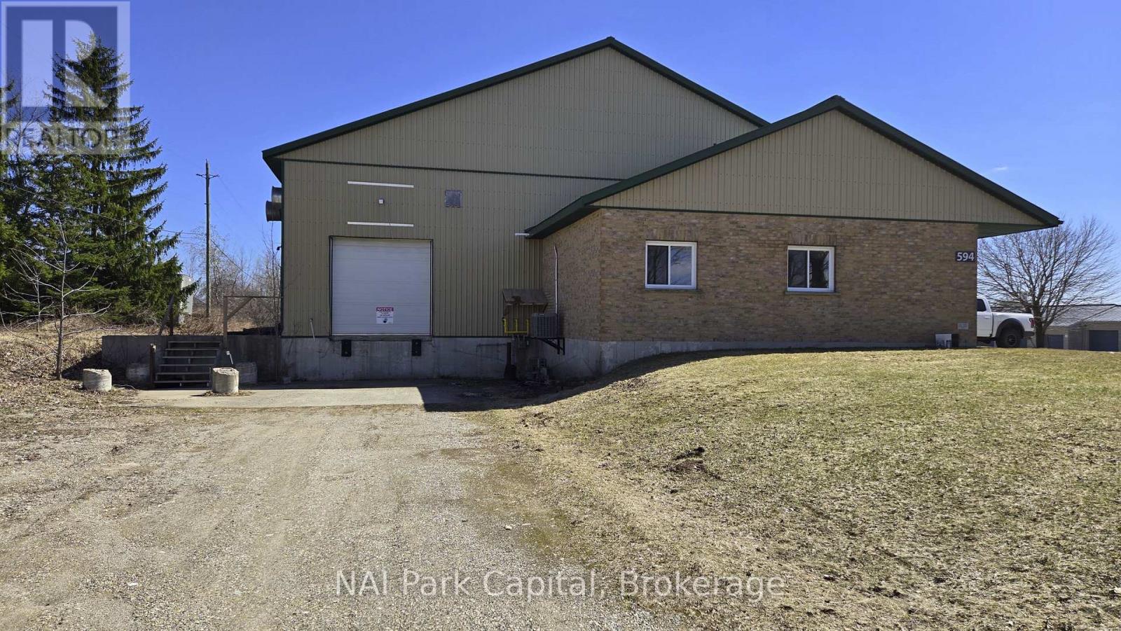 594 Glengarry Crescent, Centre Wellington, Ontario  N1M 2W7 - Photo 2 - X12997874