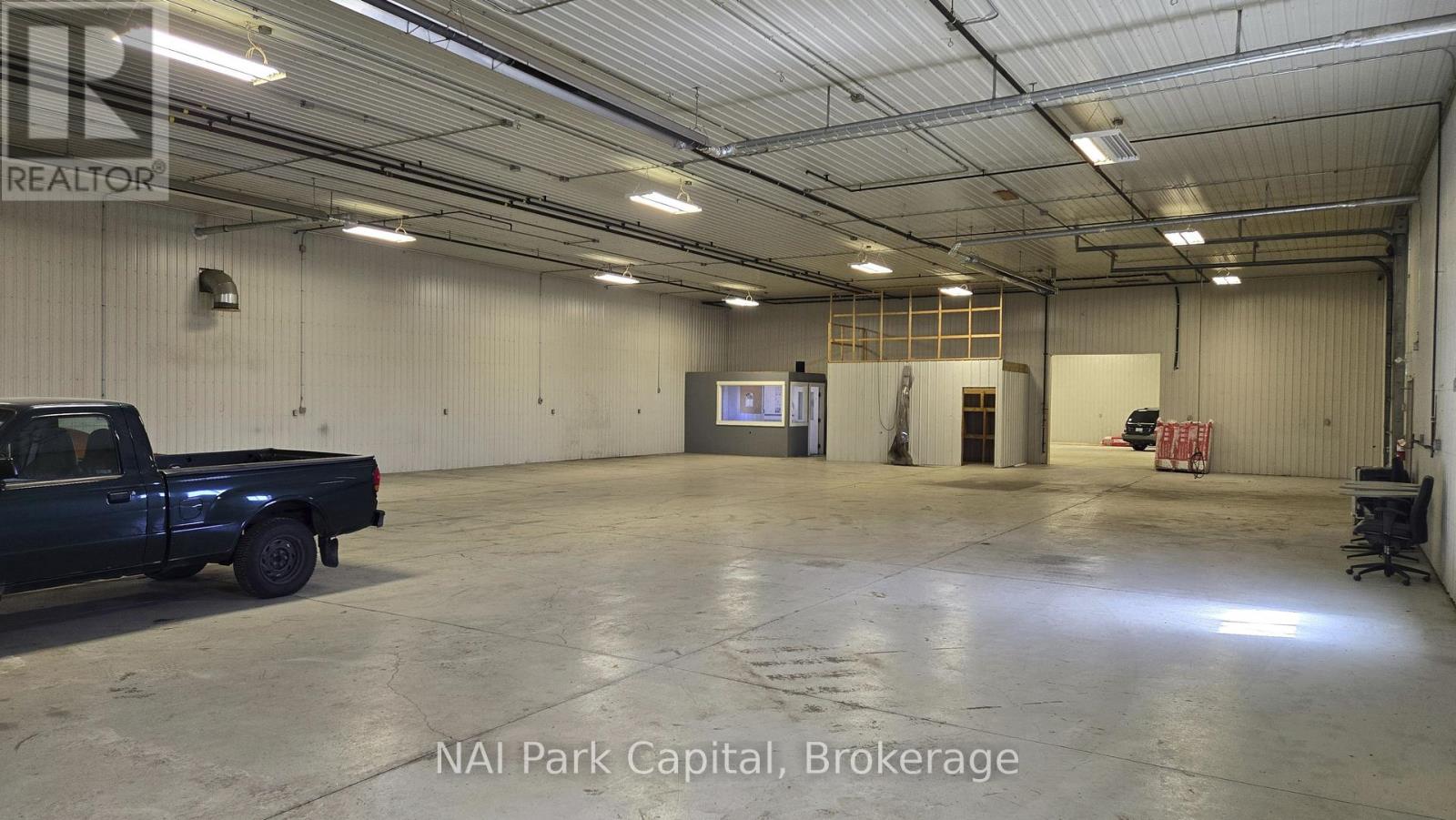 594 Glengarry Crescent, Centre Wellington, Ontario  N1M 2W7 - Photo 8 - X12997874