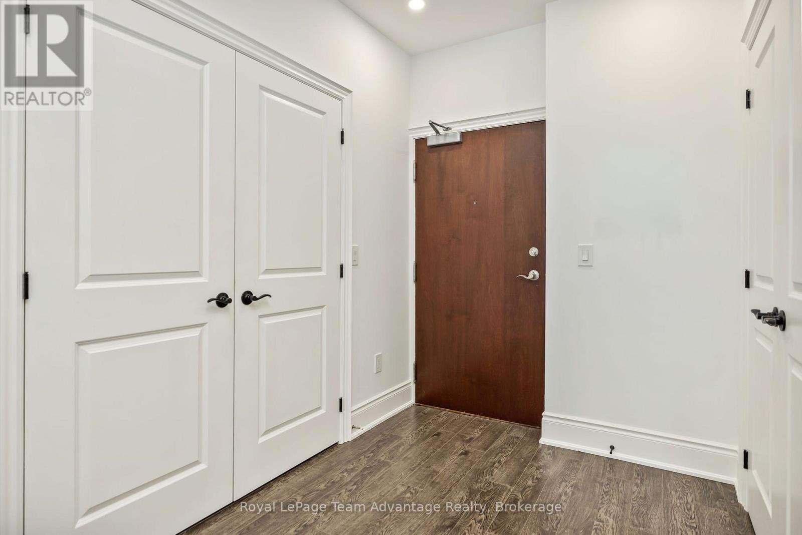 201 - 11c Salt Dock Road, Parry Sound, Ontario  P2A 3B6 - Photo 4 - X12997938