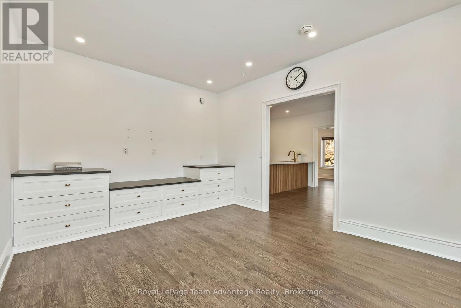 201 - 11c Salt Dock Road, Parry Sound, Ontario  P2A 3B6 - Photo 6 - X12997938