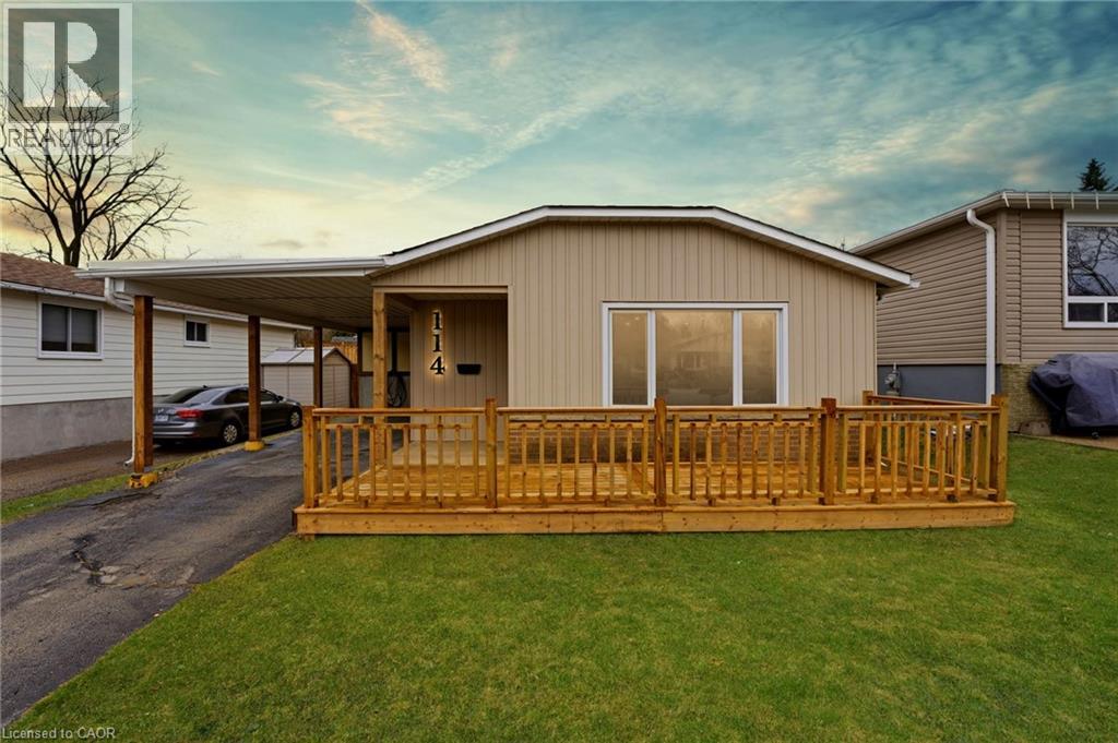 114 CHRISTOPHER Drive, Waterloo, Ontario