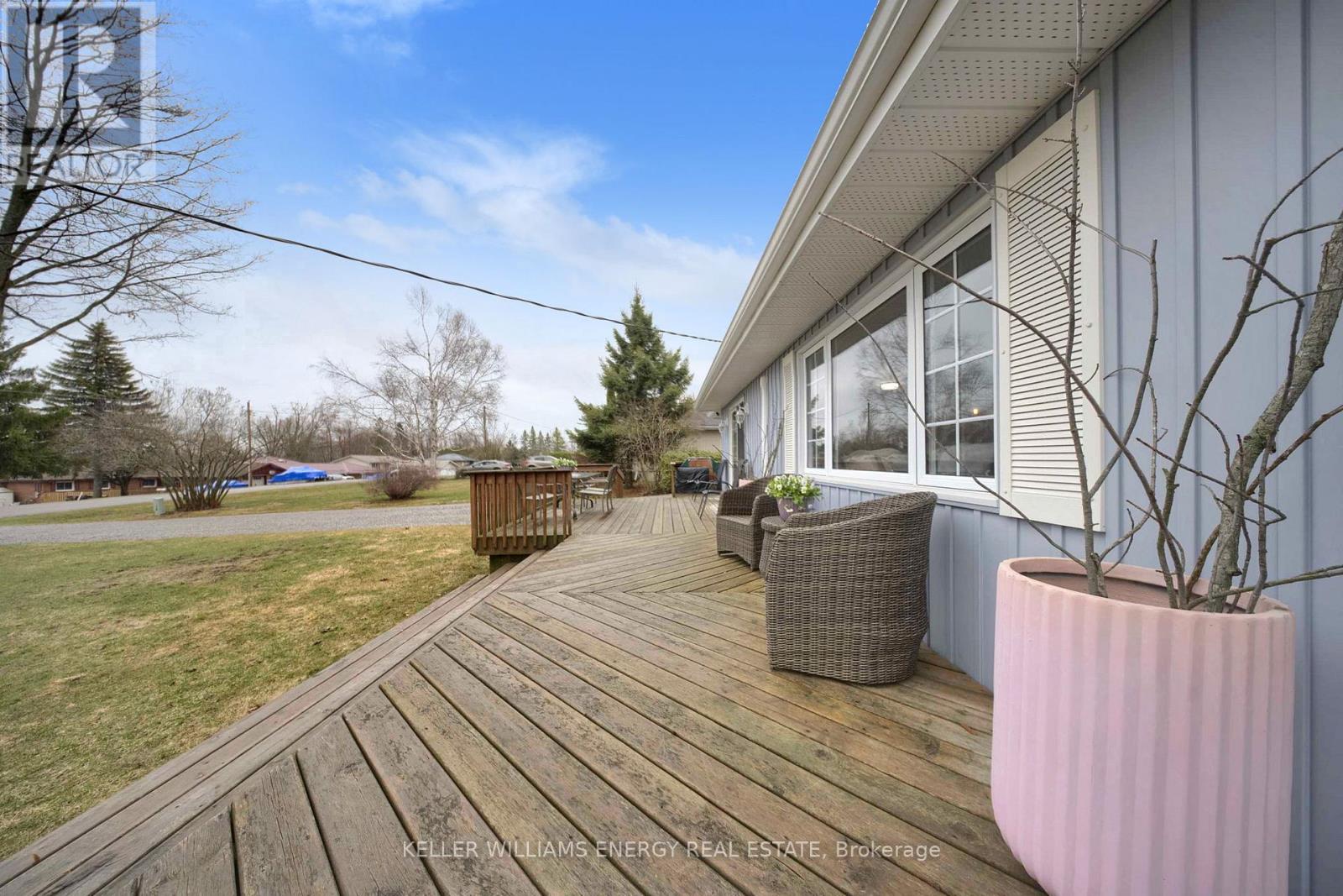 251 Lakeshore Road, Kawartha Lakes, Ontario  K0A 1M0 - Photo 5 - X12998056