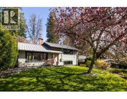 1374 E 15TH STREET, North Vancouver, British Columbia