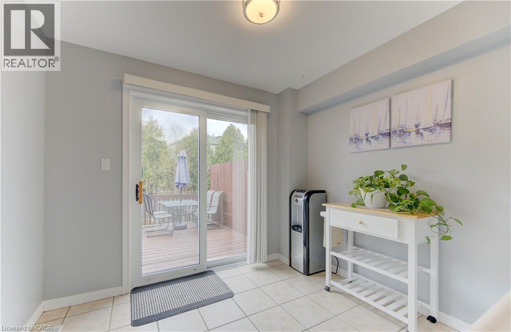 651 Pinerow Crescent Unit# A, Waterloo, Ontario  N2T 2K5 - Photo 11 - 40820426