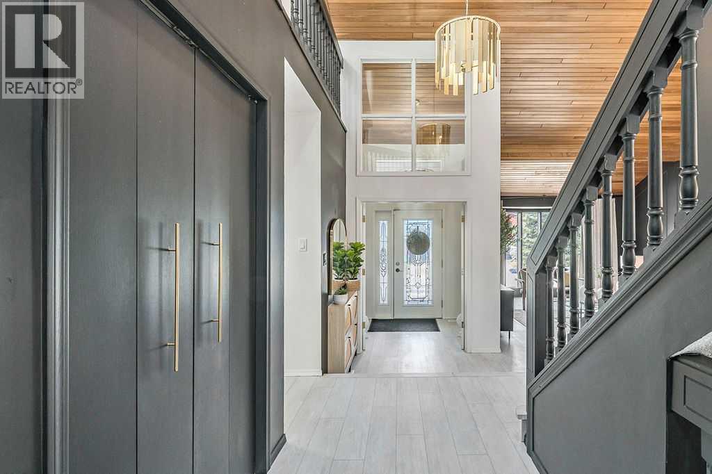 162 Woodbend Way, Okotoks, Alberta T1S 1M1 - Photo 5 - A2287796