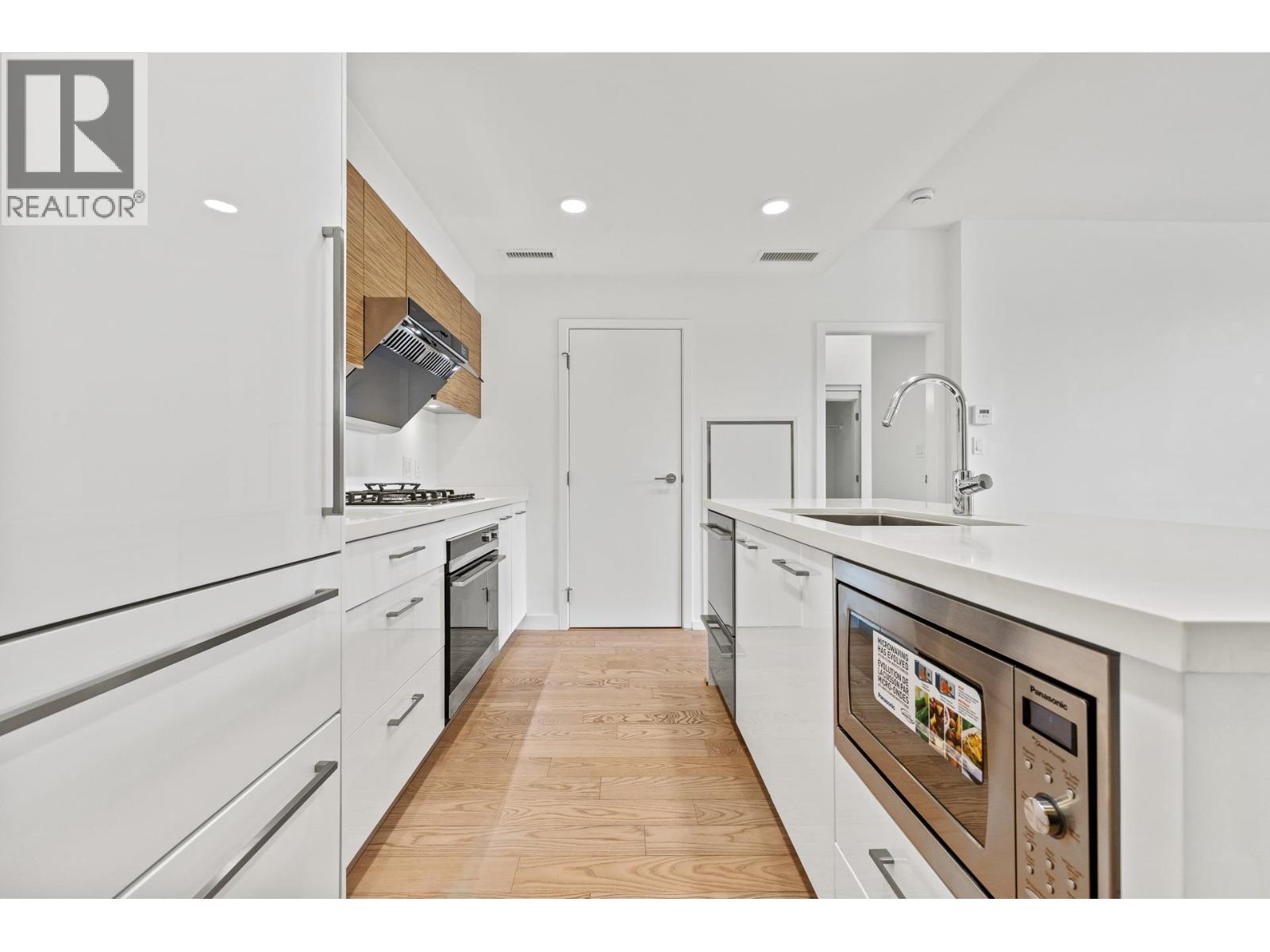 301 7333 Murdoch Avenue, Richmond, British Columbia  V6Y 0J8 - Photo 16 - R3110366