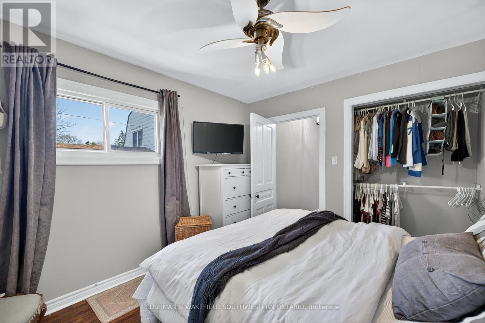 56 Thomas Janes Drive, London South, Ontario  N6C 2G9 - Photo 10 - X12998066