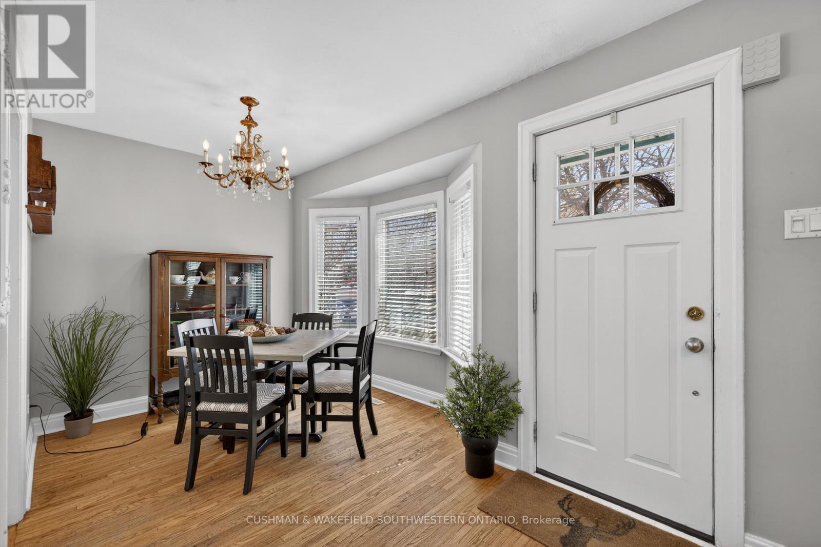 56 Thomas Janes Drive, London South, Ontario  N6C 2G9 - Photo 5 - X12998066