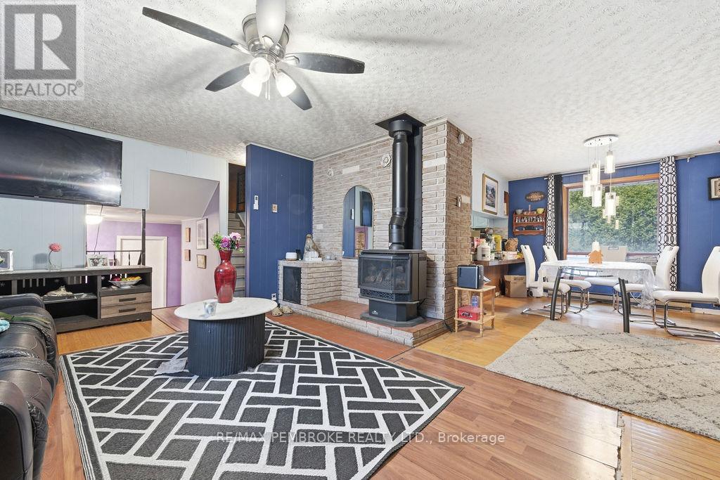 33698 Highway 17 Highway W, Deep River, Ontario  K0J 1P0 - Photo 16 - X12997862