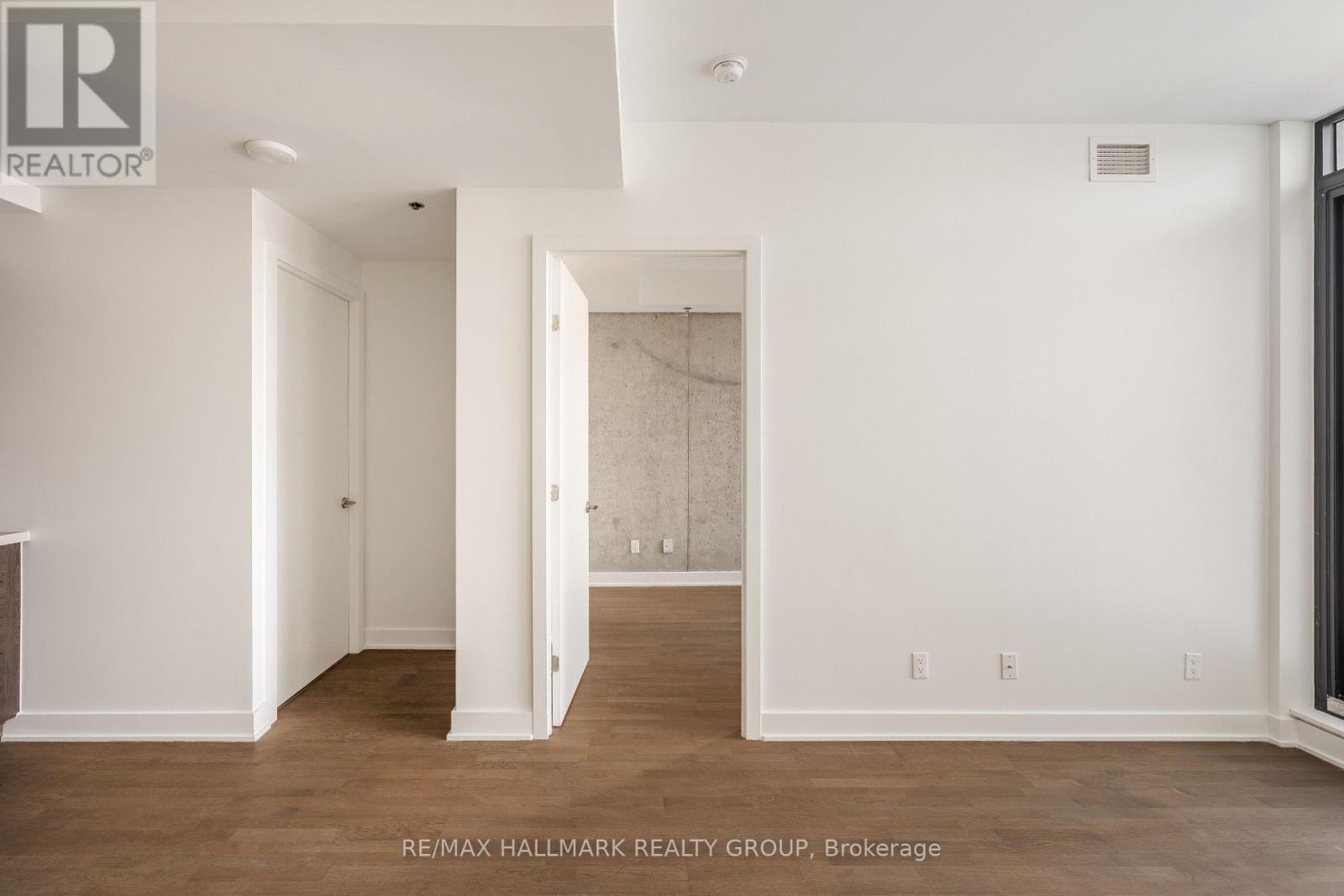 710 - 203 Catherine Street W, Ottawa, Ontario  K2P 1J5 - Photo 10 - X12998108