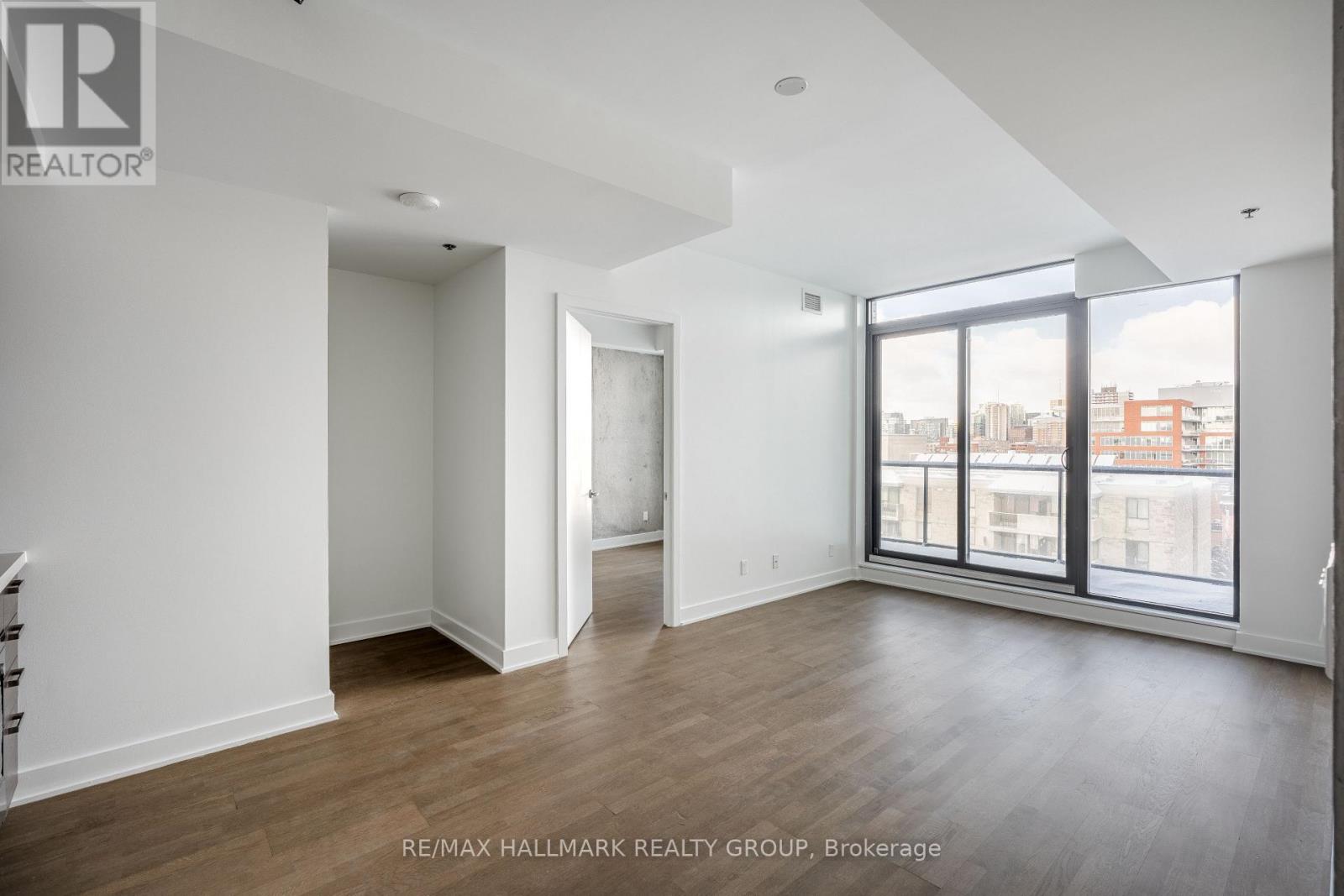 710 - 203 Catherine Street W, Ottawa, Ontario  K2P 1J5 - Photo 9 - X12998108